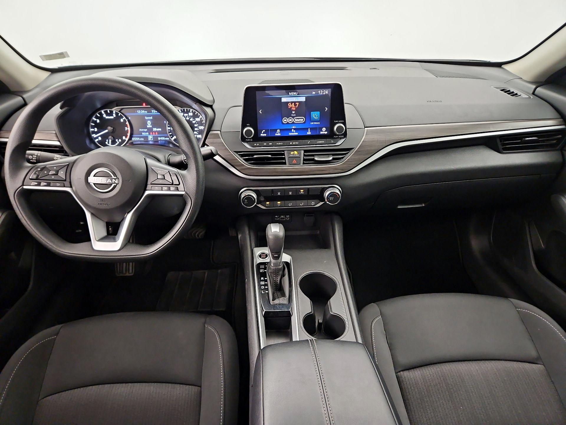 Thumbnail: 2025 Nissan Altima - 9