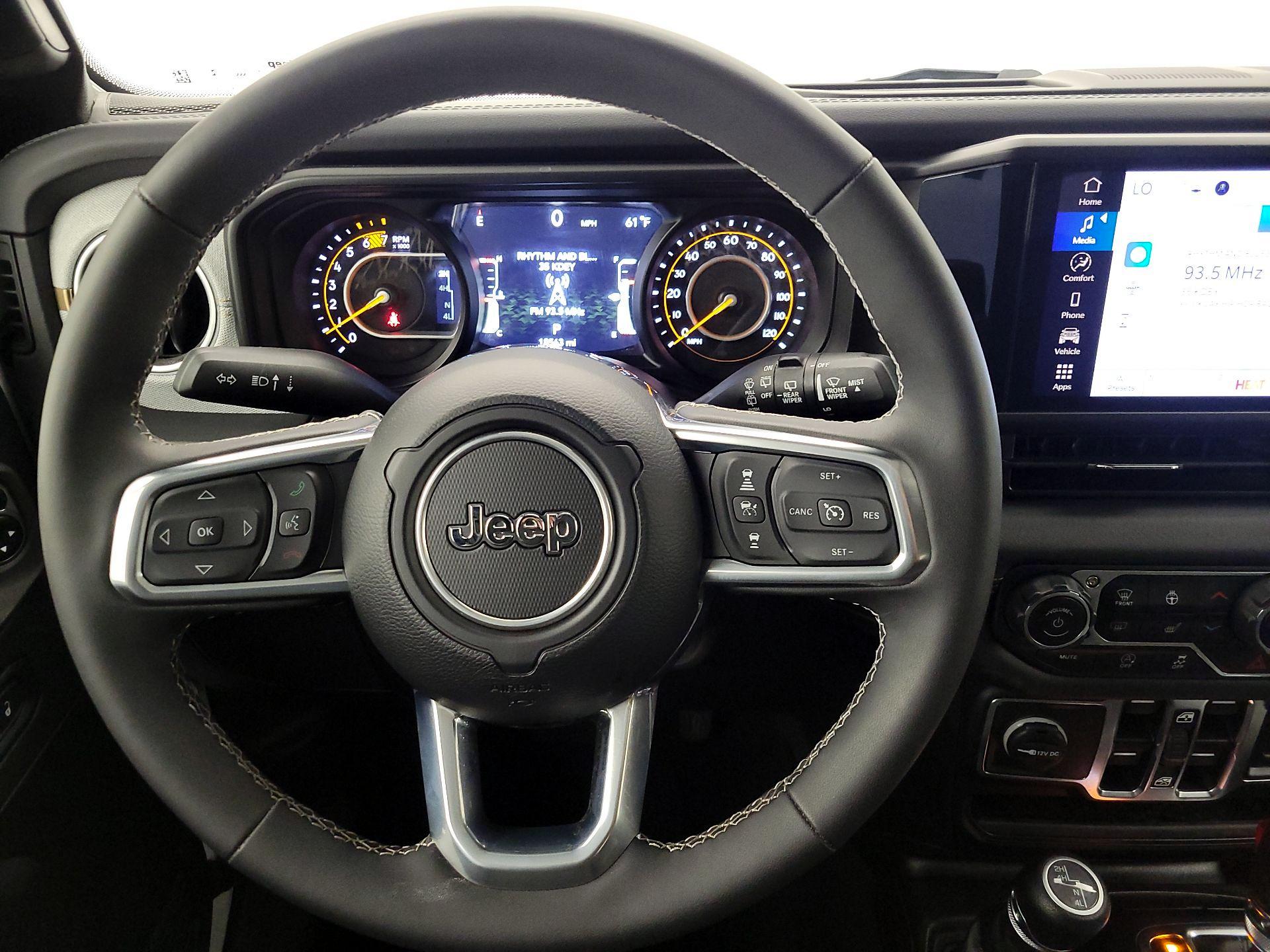 Thumbnail: 2025 Jeep Wrangler - 10