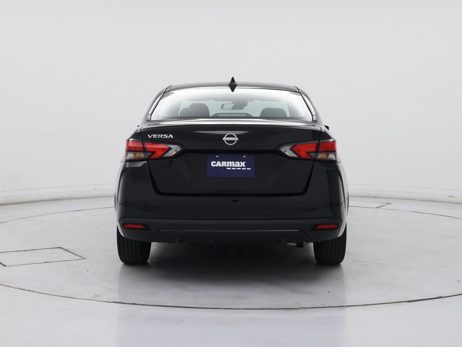 2025 Nissan Versa Sedan SV - Photo 7
