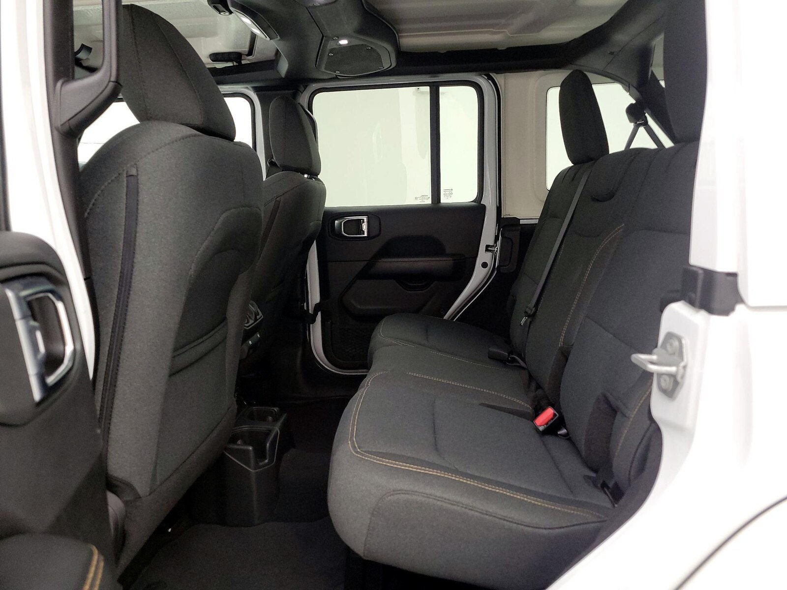 2025 Jeep Wrangler 4-Door Sahara - Photo 20