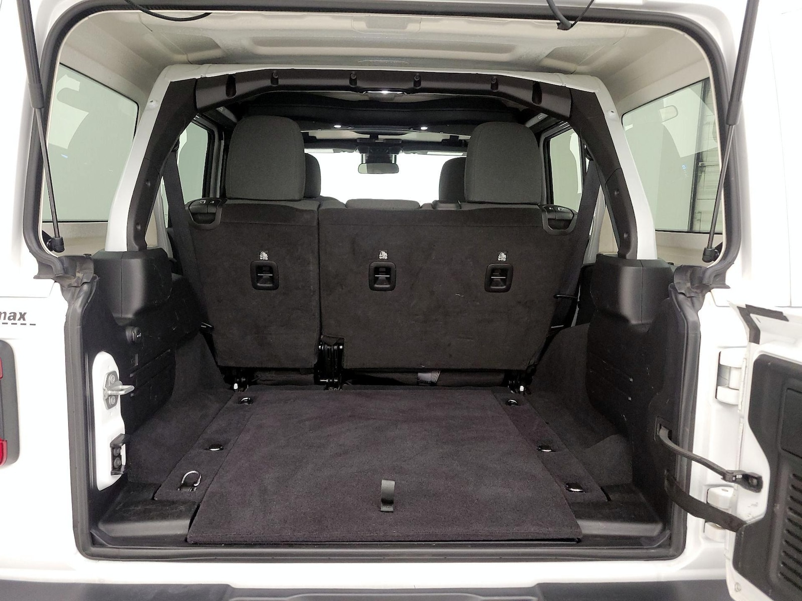 2025 Jeep Wrangler 4-Door Sahara - Photo 21