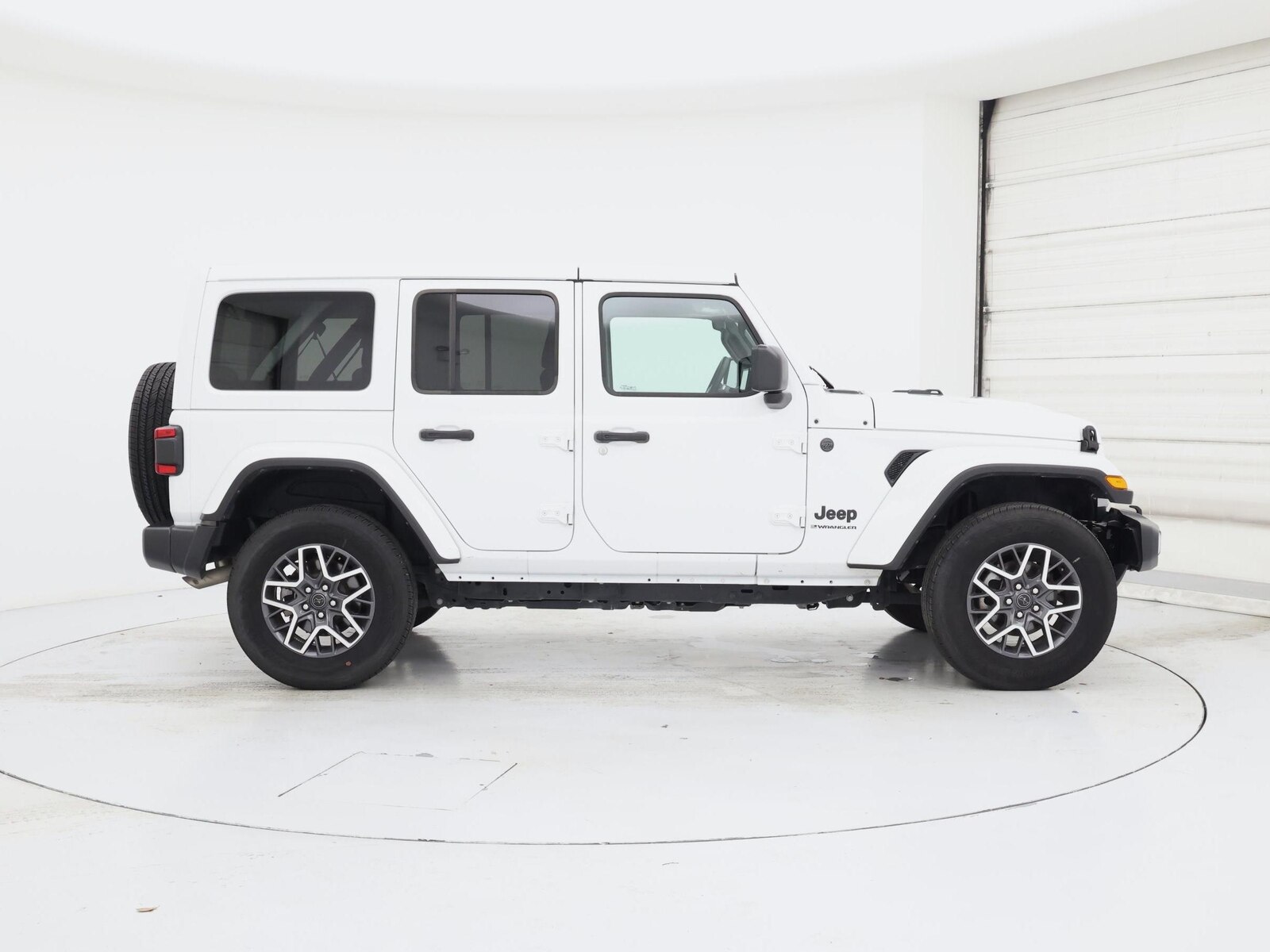 2025 Jeep Wrangler 4-Door Sahara - Photo 8