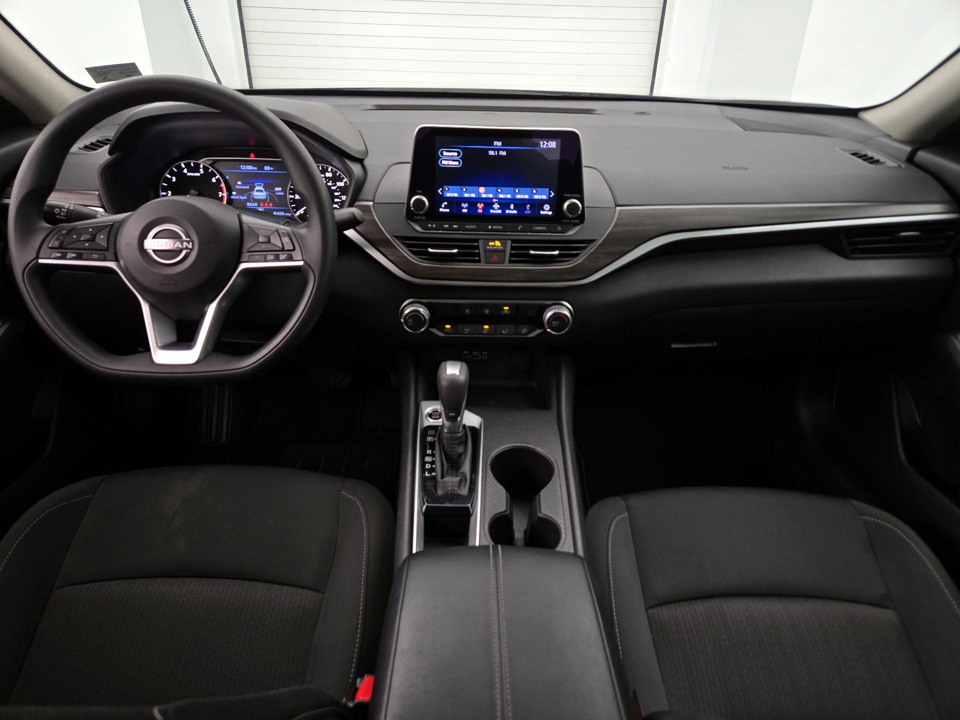 Thumbnail: 2025 Nissan Altima - 9