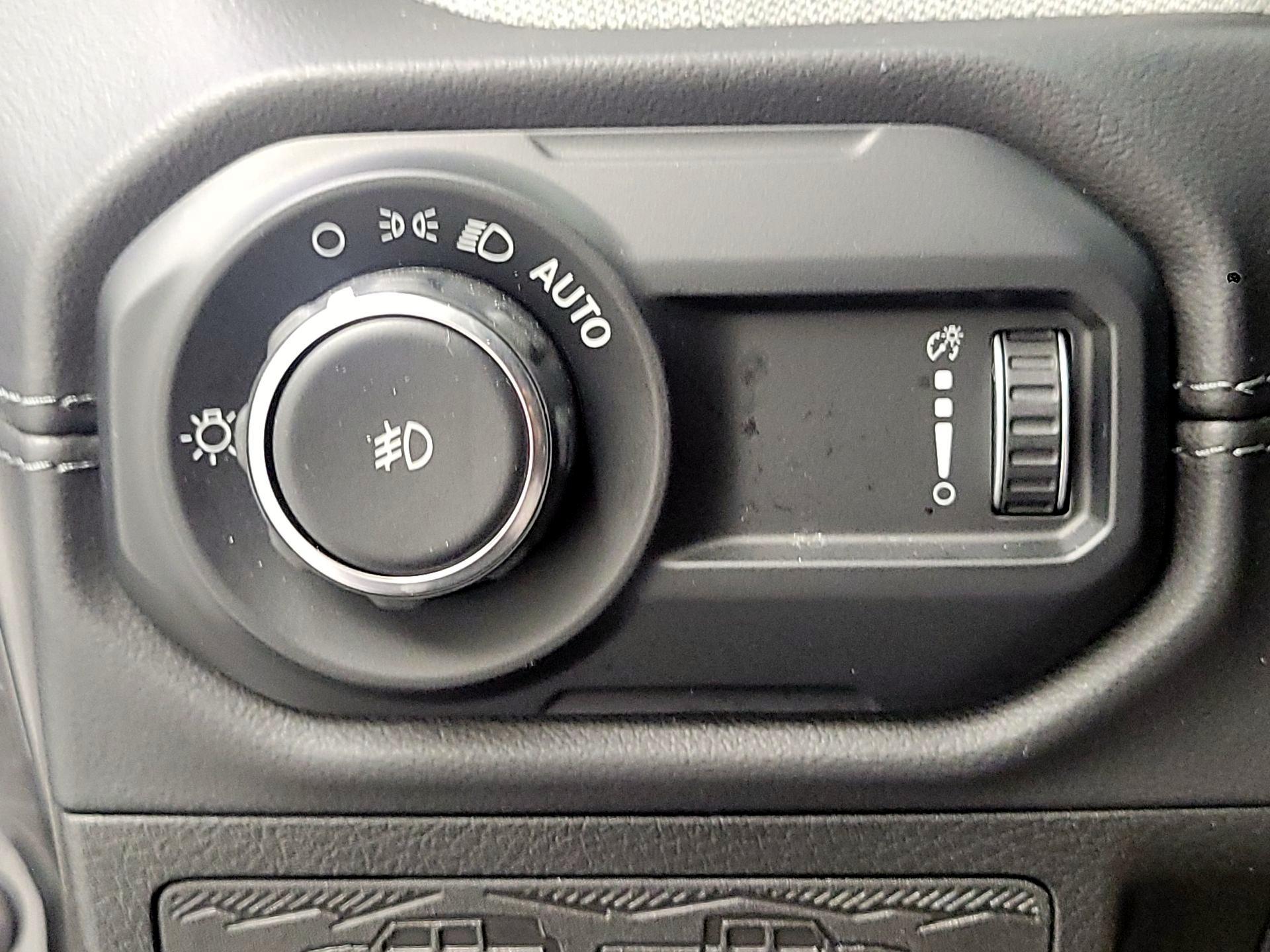 Thumbnail: 2025 Jeep Wrangler - 13