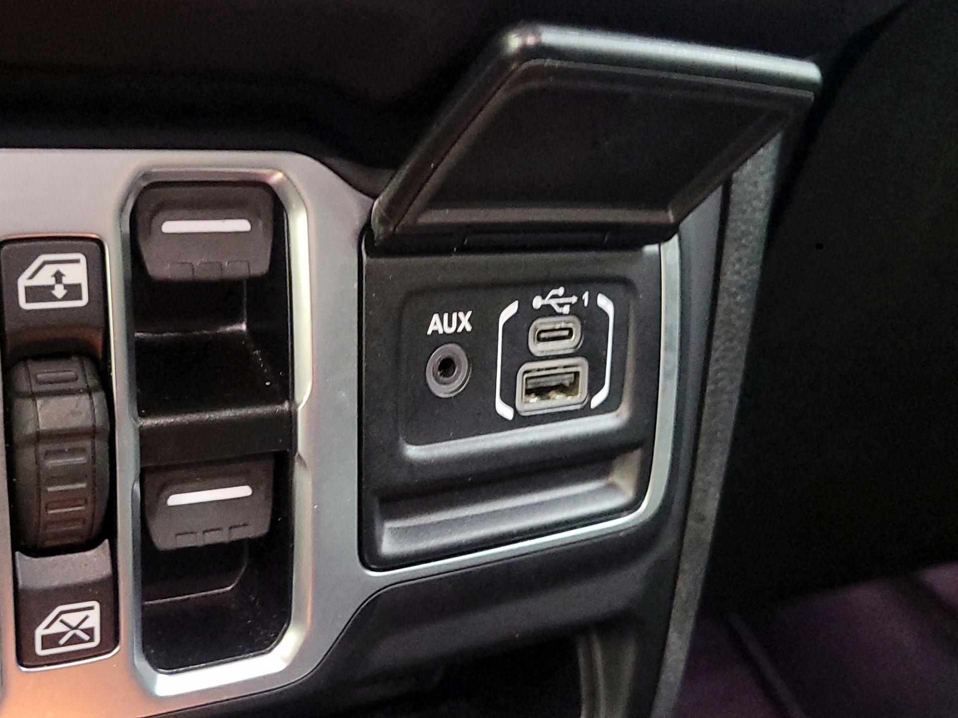 Thumbnail: 2025 Jeep Wrangler - 18