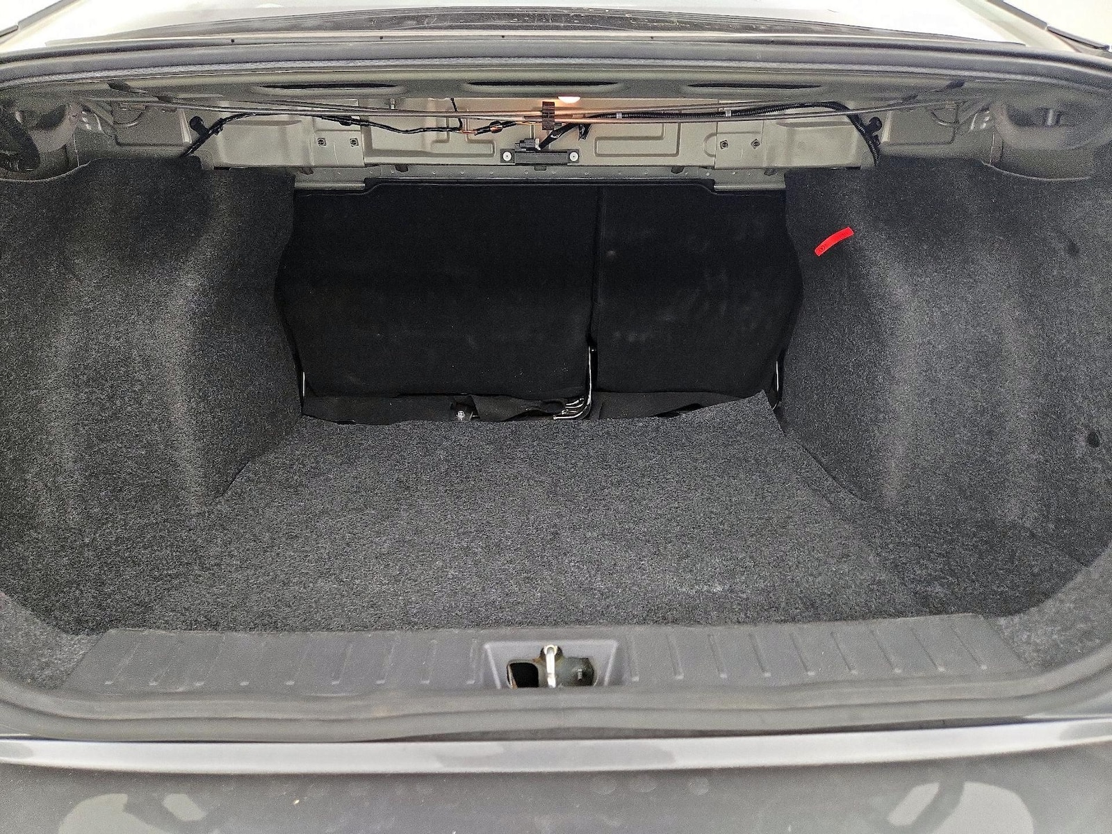 2025 Nissan Versa Sedan SV - Photo 20