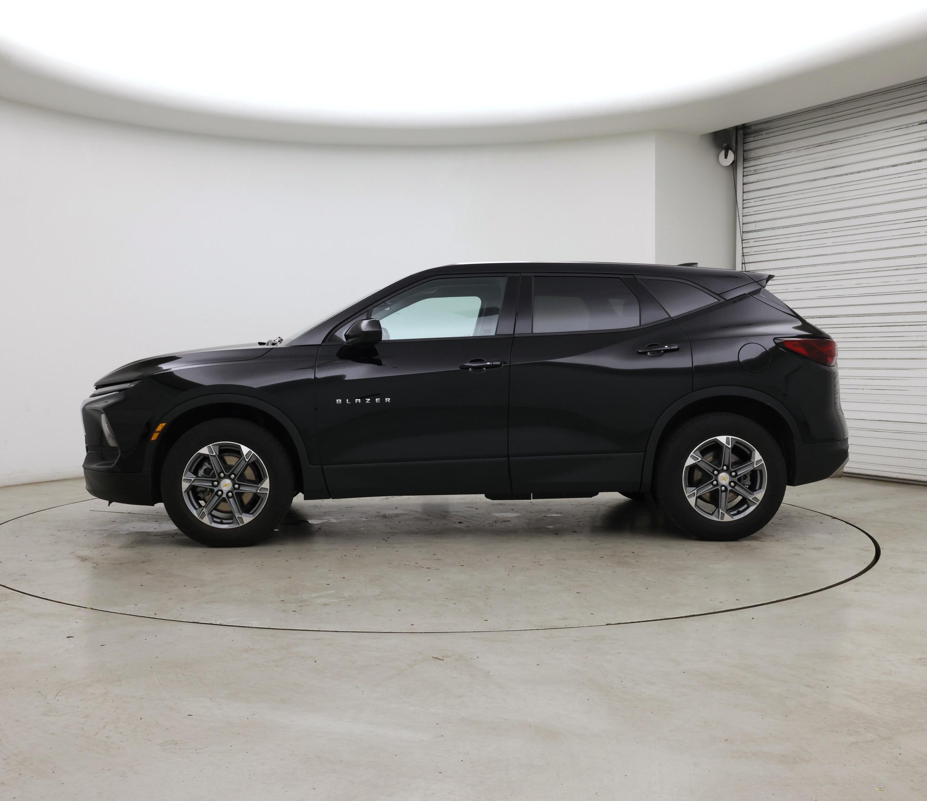 Thumbnail: 2025 Chevrolet Blazer - 3