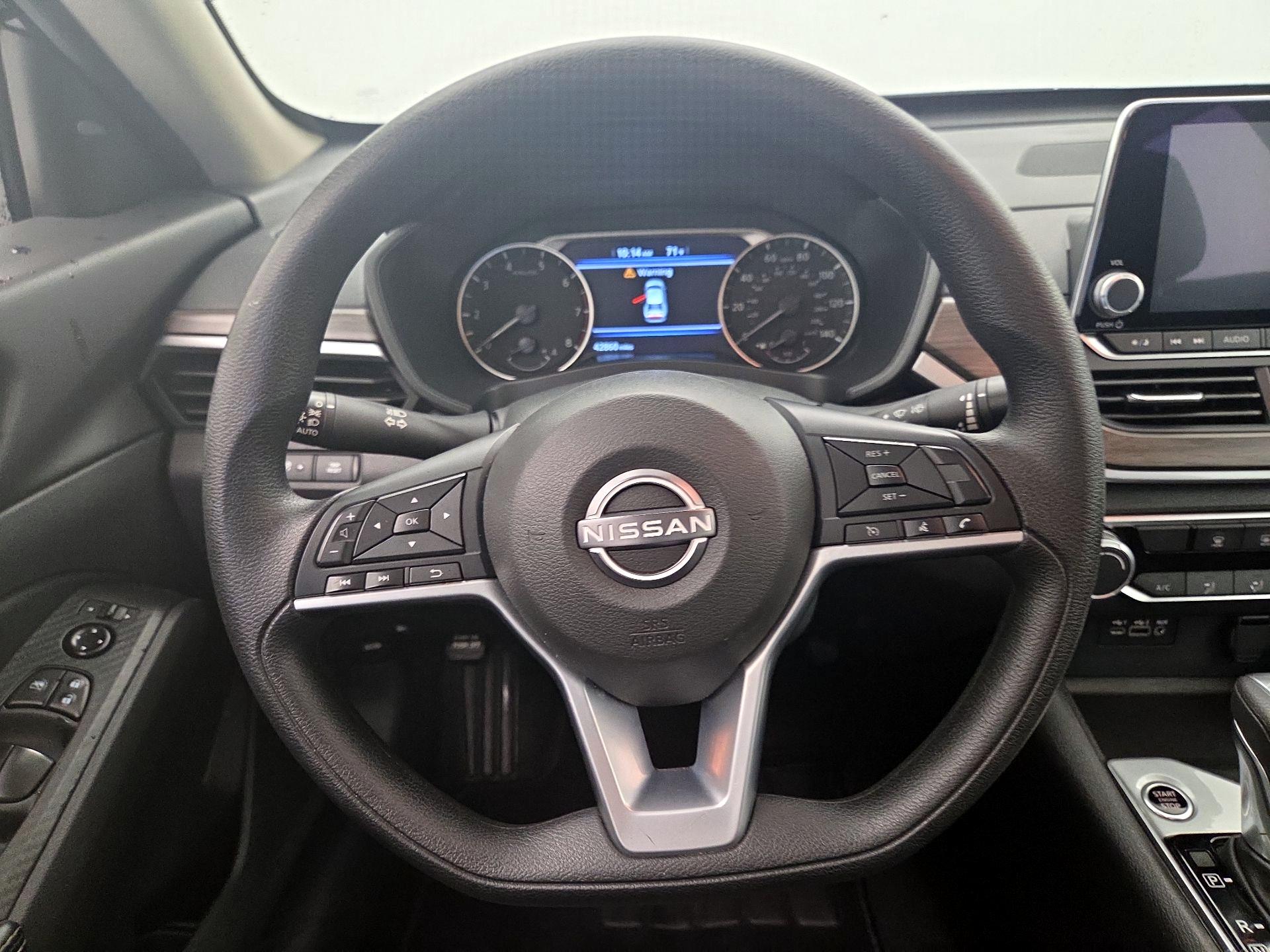 Thumbnail: 2025 Nissan Altima - 10