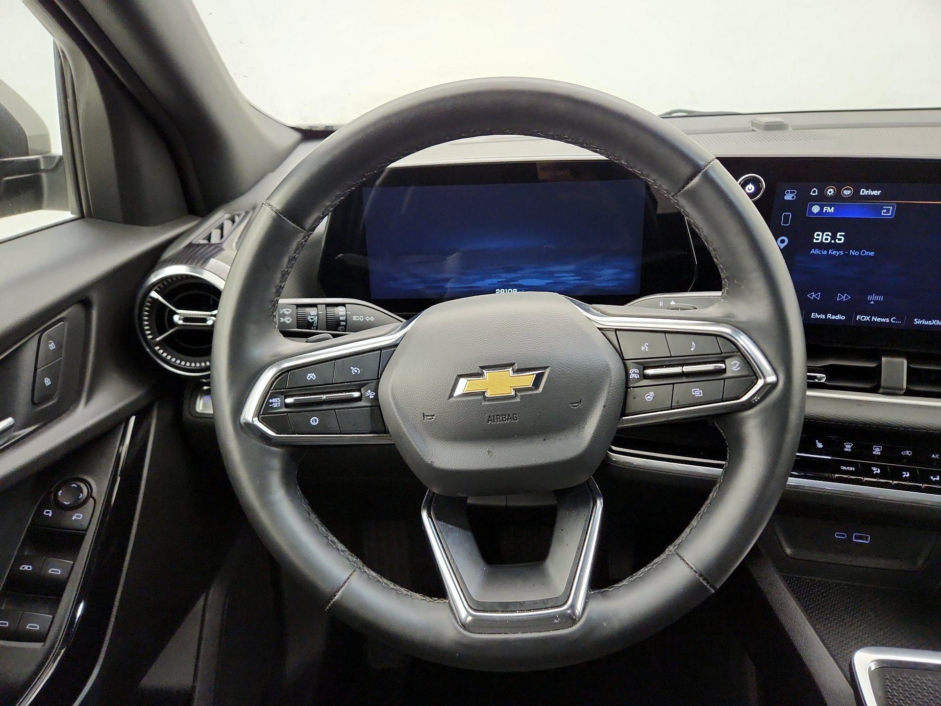 Thumbnail: 2025 Chevrolet Equinox - 10