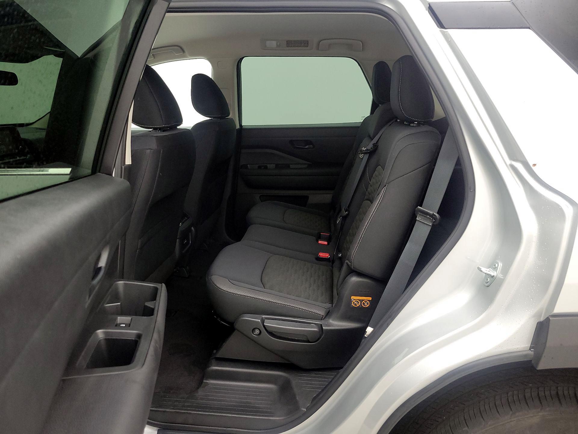 Thumbnail: 2025 Nissan Pathfinder - 19