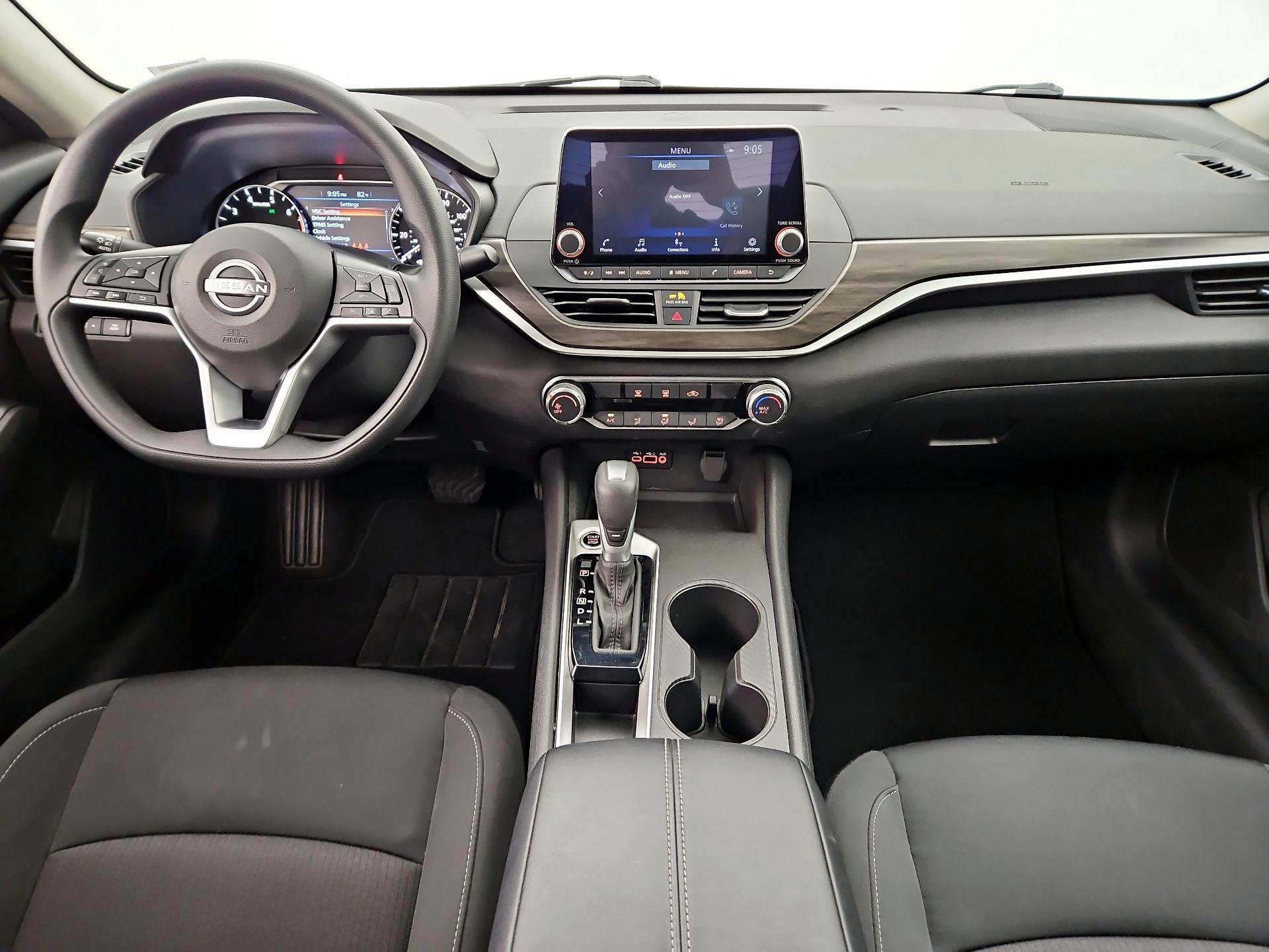 Thumbnail: 2025 Nissan Altima - 9