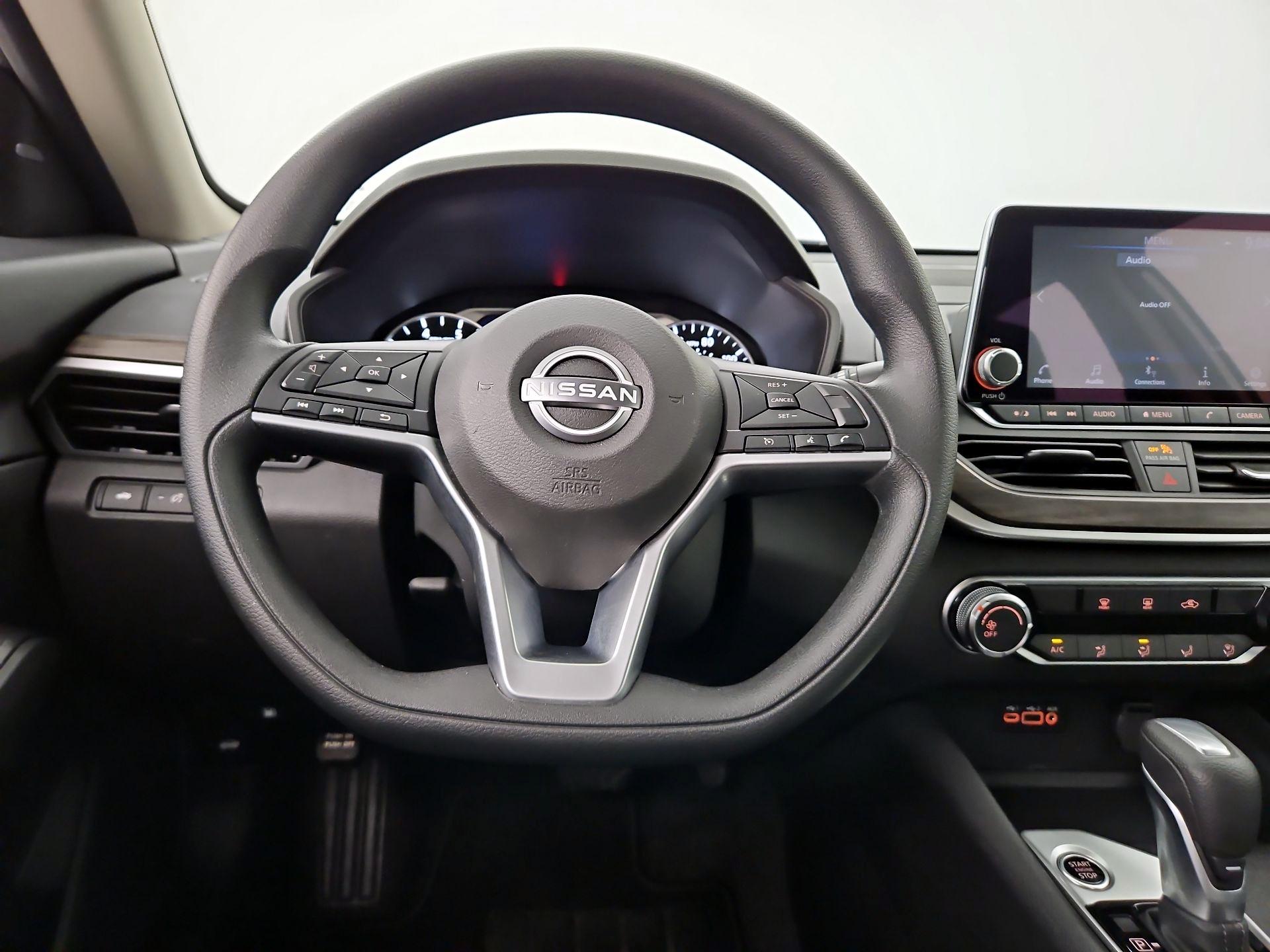 Thumbnail: 2025 Nissan Altima - 10