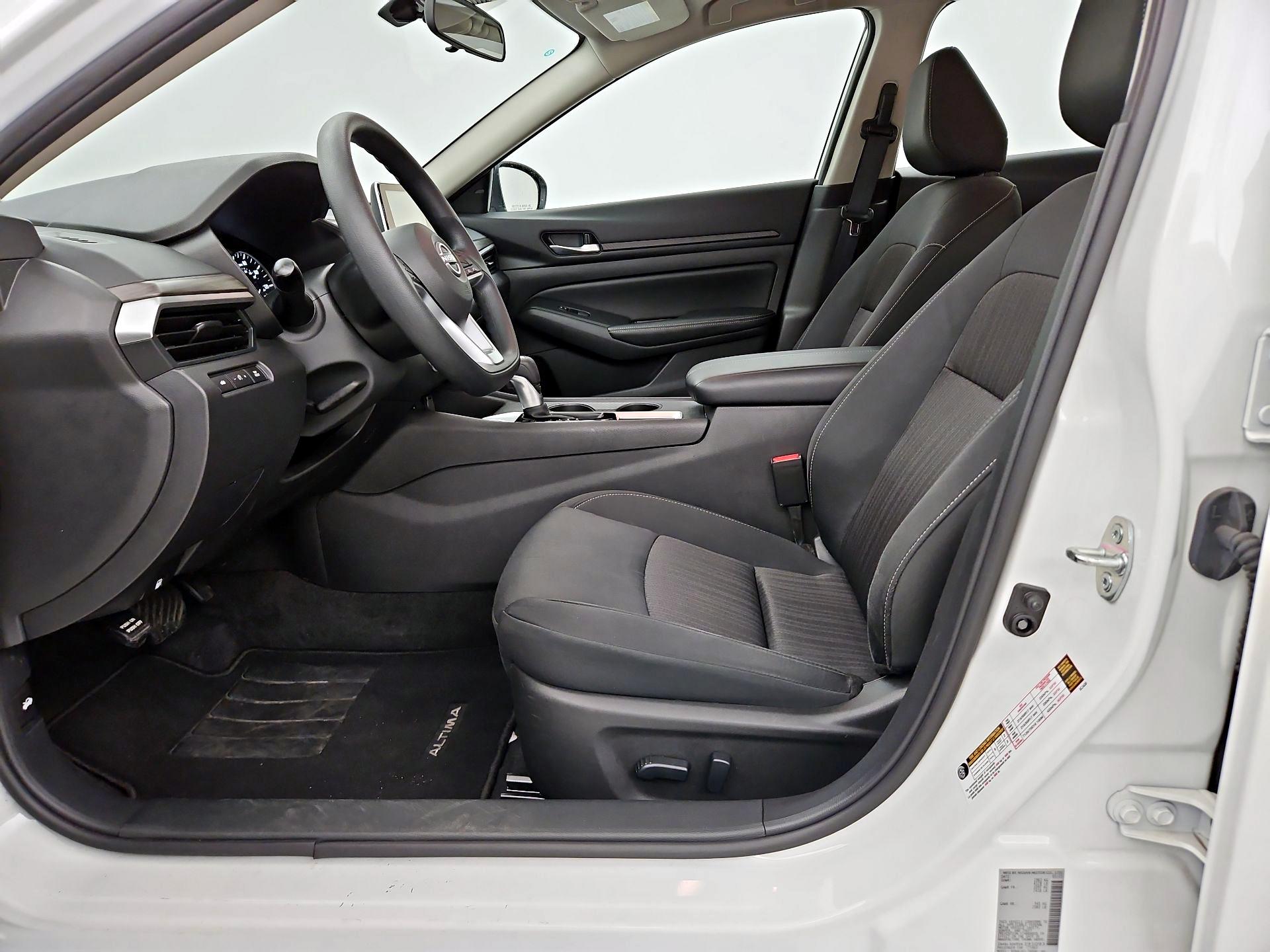 Thumbnail: 2025 Nissan Altima - 11