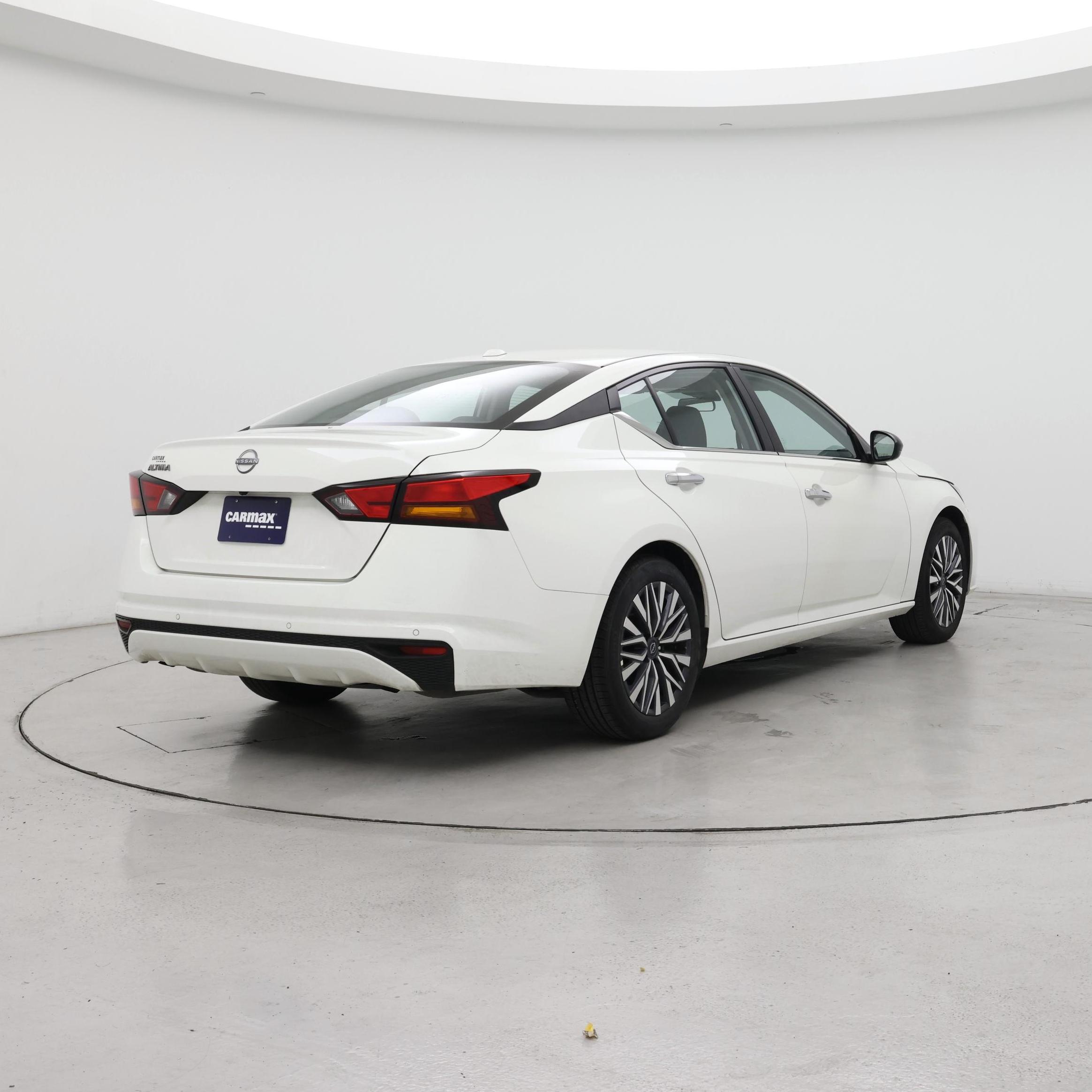 Thumbnail: 2025 Nissan Altima - 8