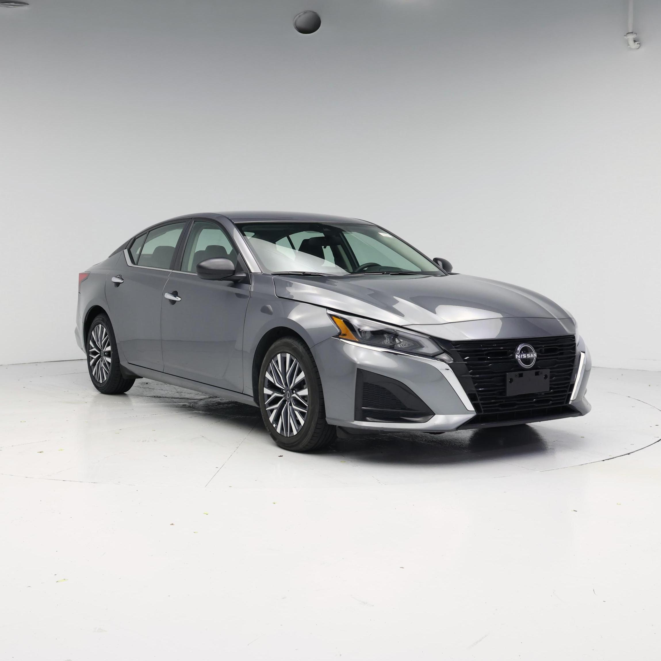 Gray 2025 Nissan Altima Sedan Front-Wheel Drive Automatic