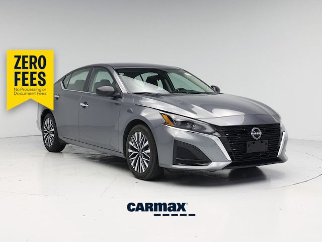 Gray 2025 Nissan Altima Sedan Front-Wheel Drive Automatic