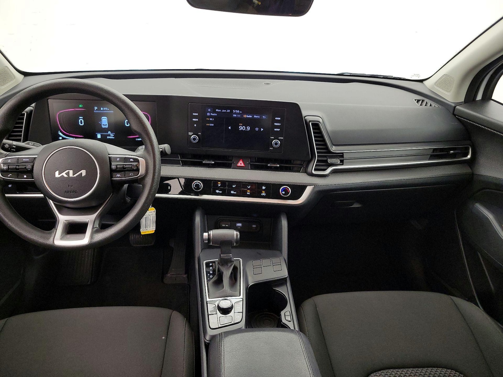 2025 Kia Sportage LX - Photo 10