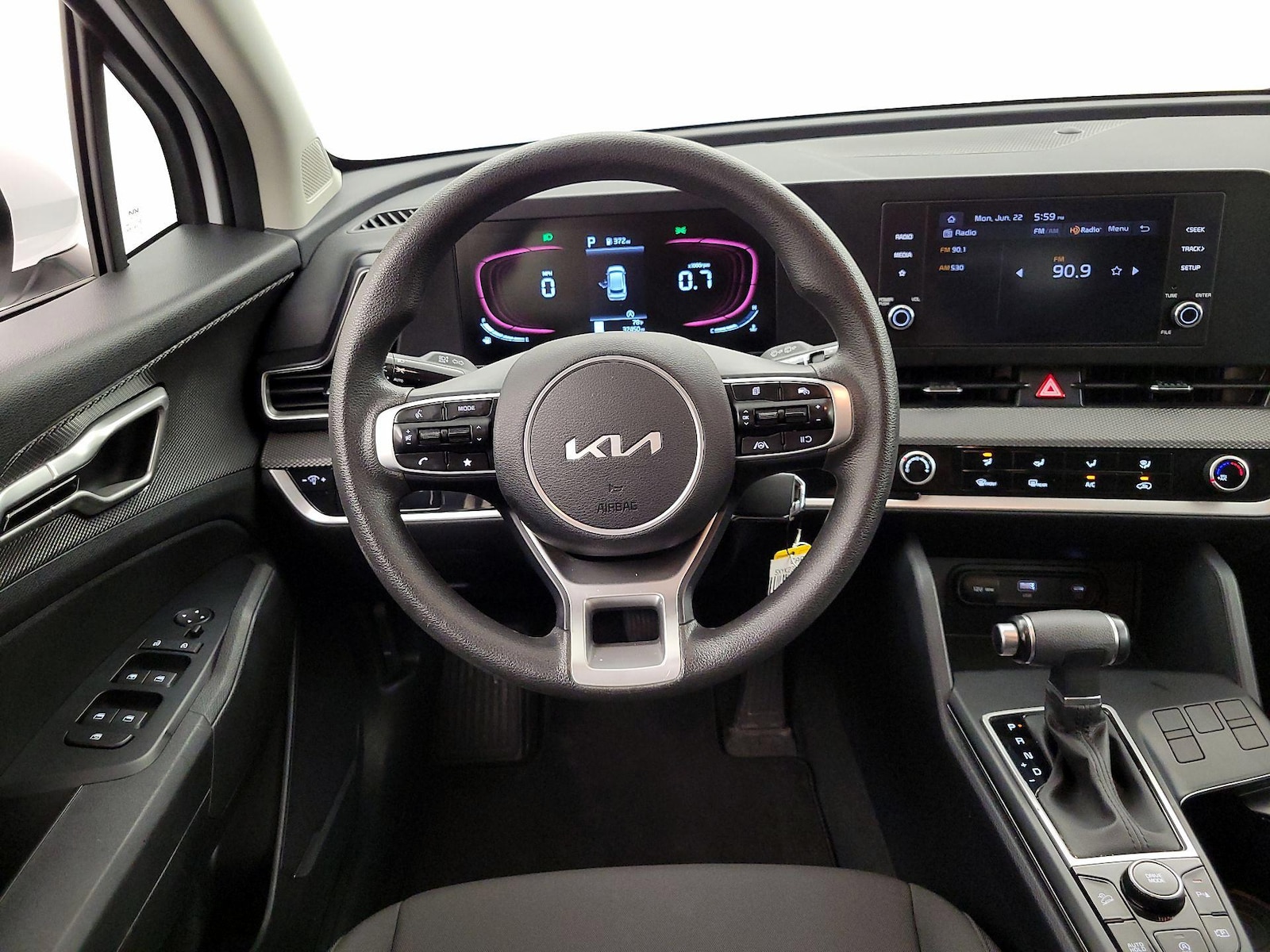2025 Kia Sportage LX - Photo 11