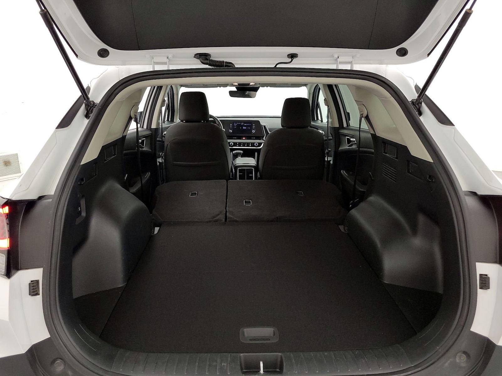 2025 Kia Sportage LX - Photo 22