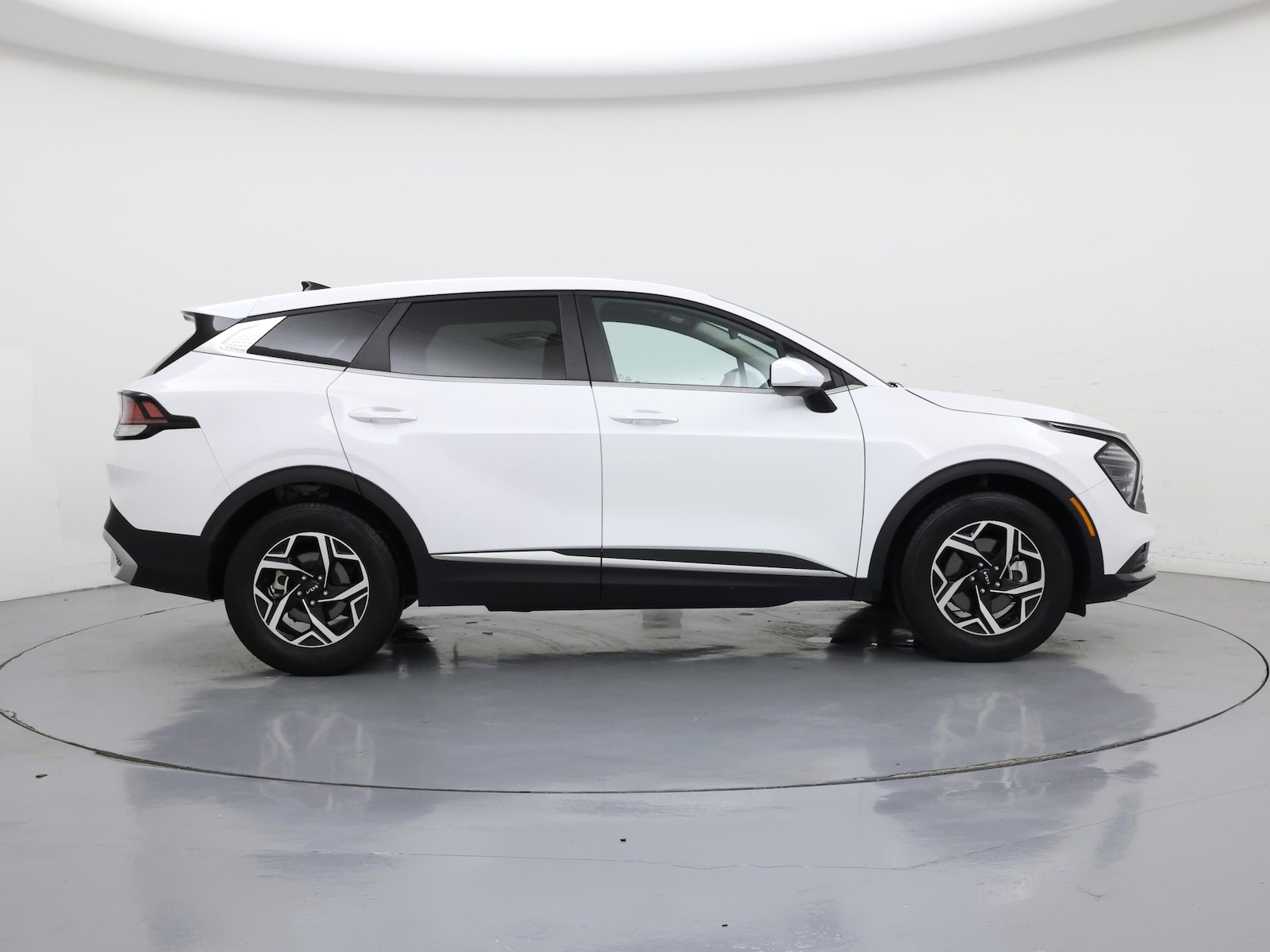 2025 Kia Sportage LX - Photo 8