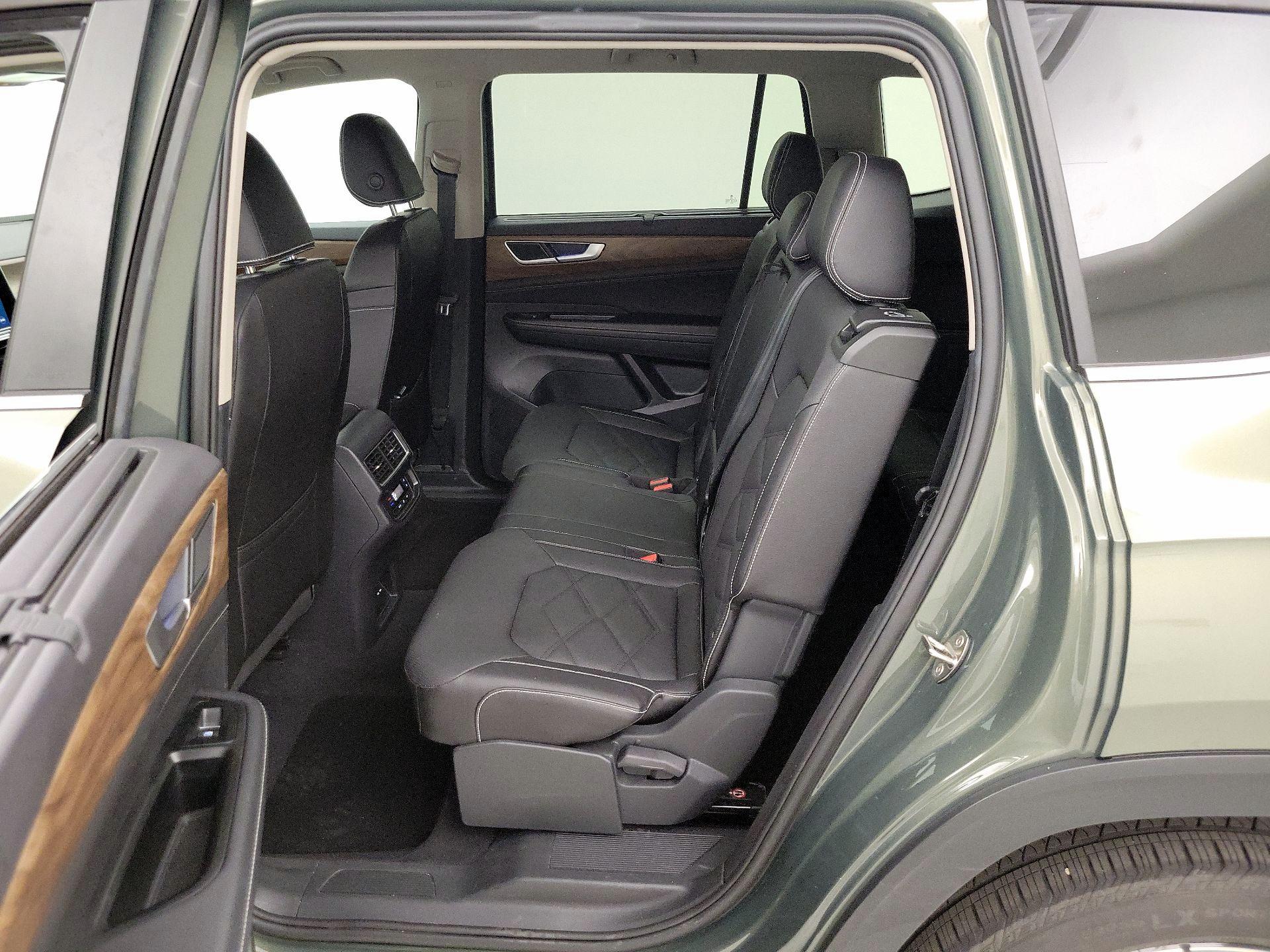 Thumbnail: 2025 Volkswagen Atlas - 19