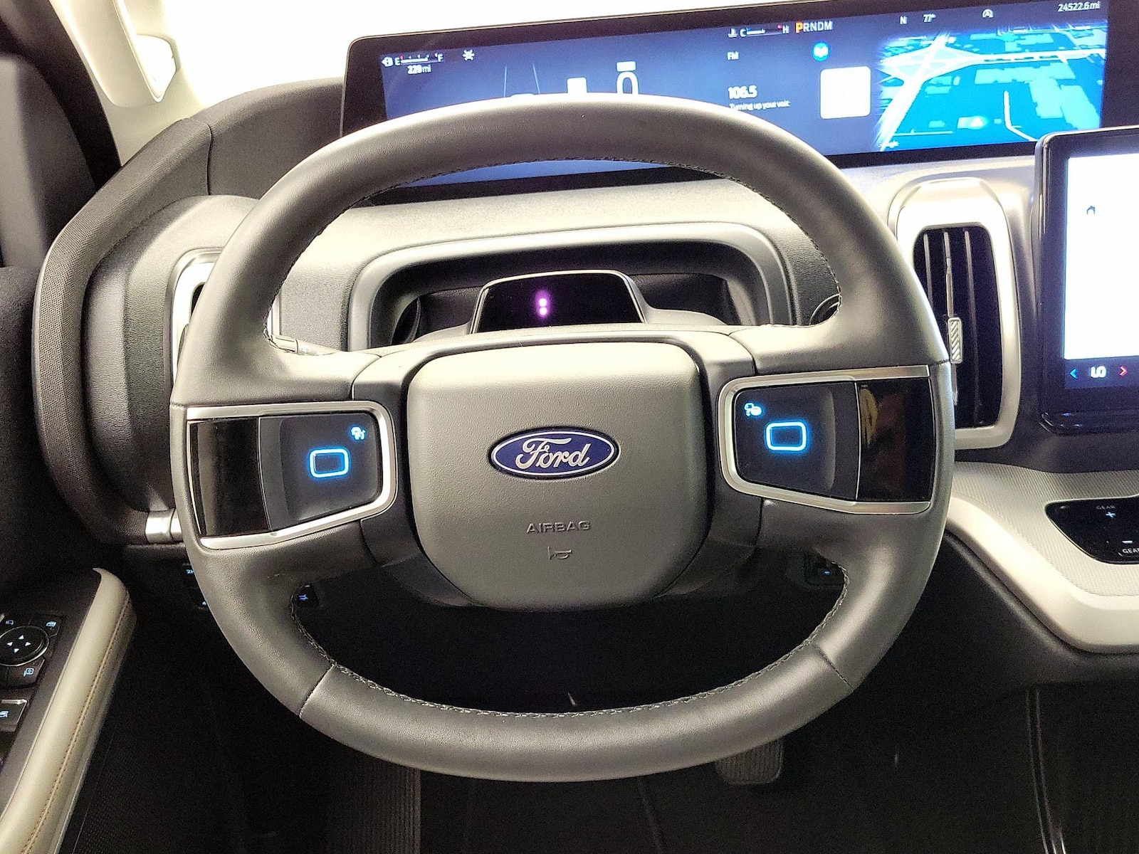 2025 Ford Expedition Active - Photo 11