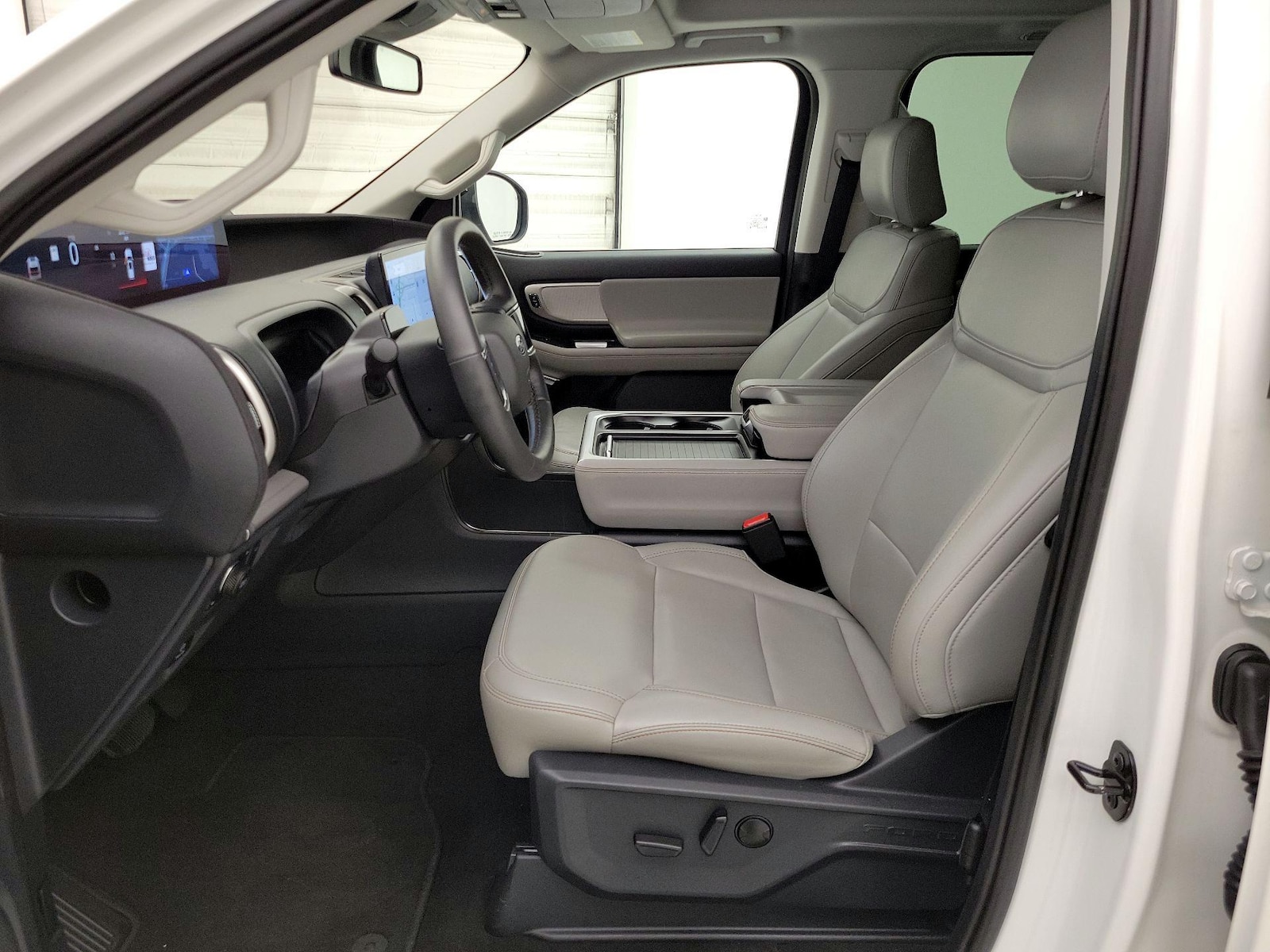 2025 Ford Expedition Active - Photo 12