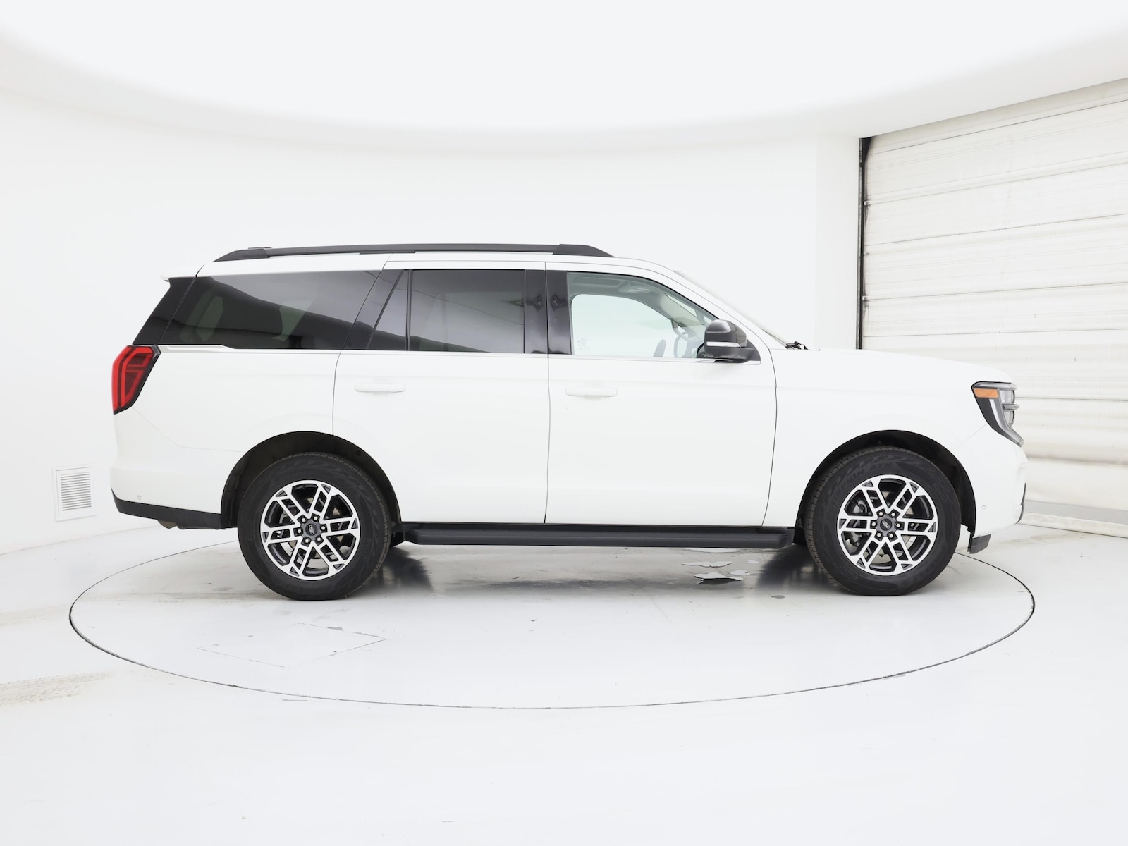 2025 Ford Expedition Active - Photo 8