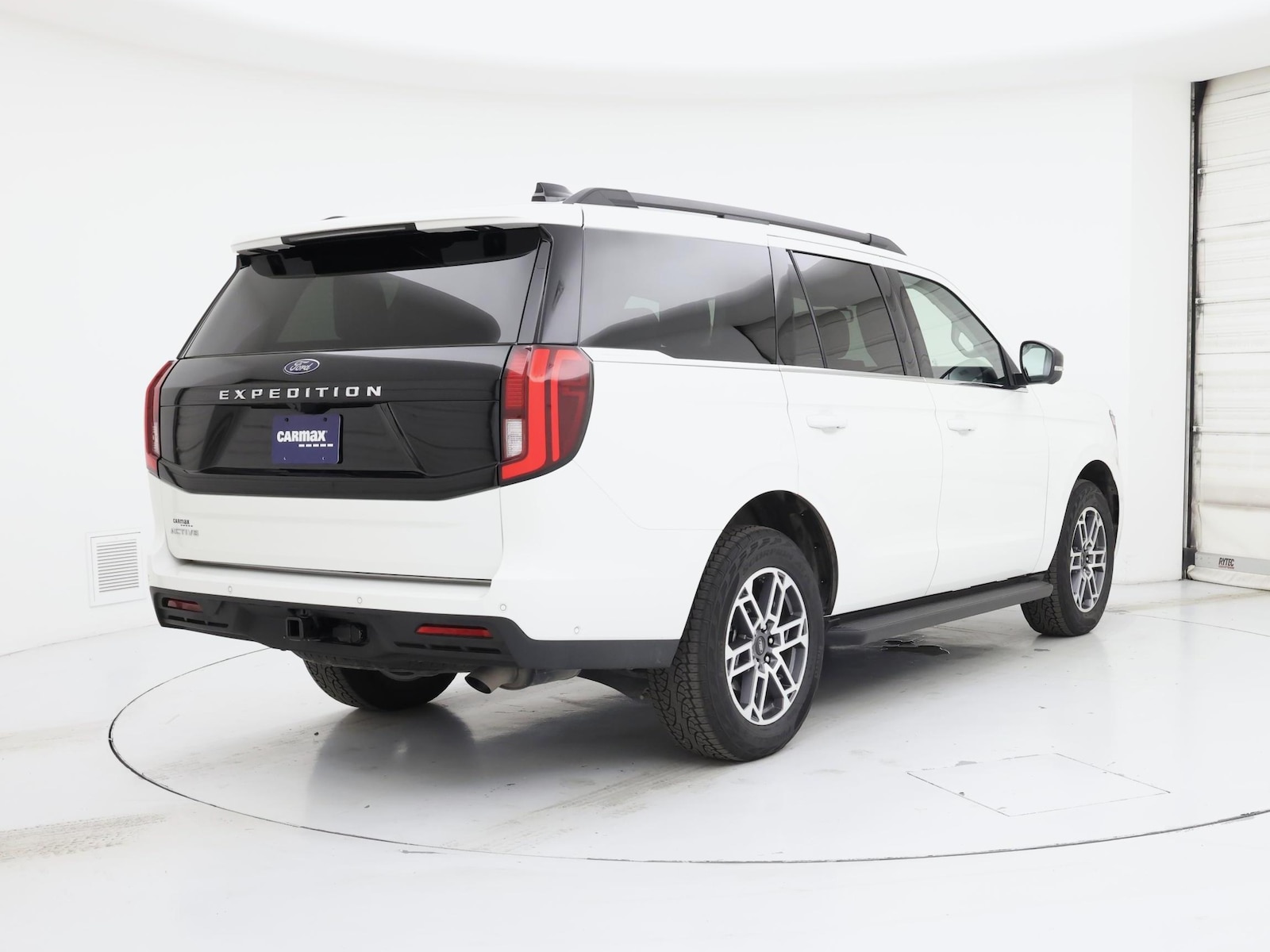 2025 Ford Expedition Active - Photo 9