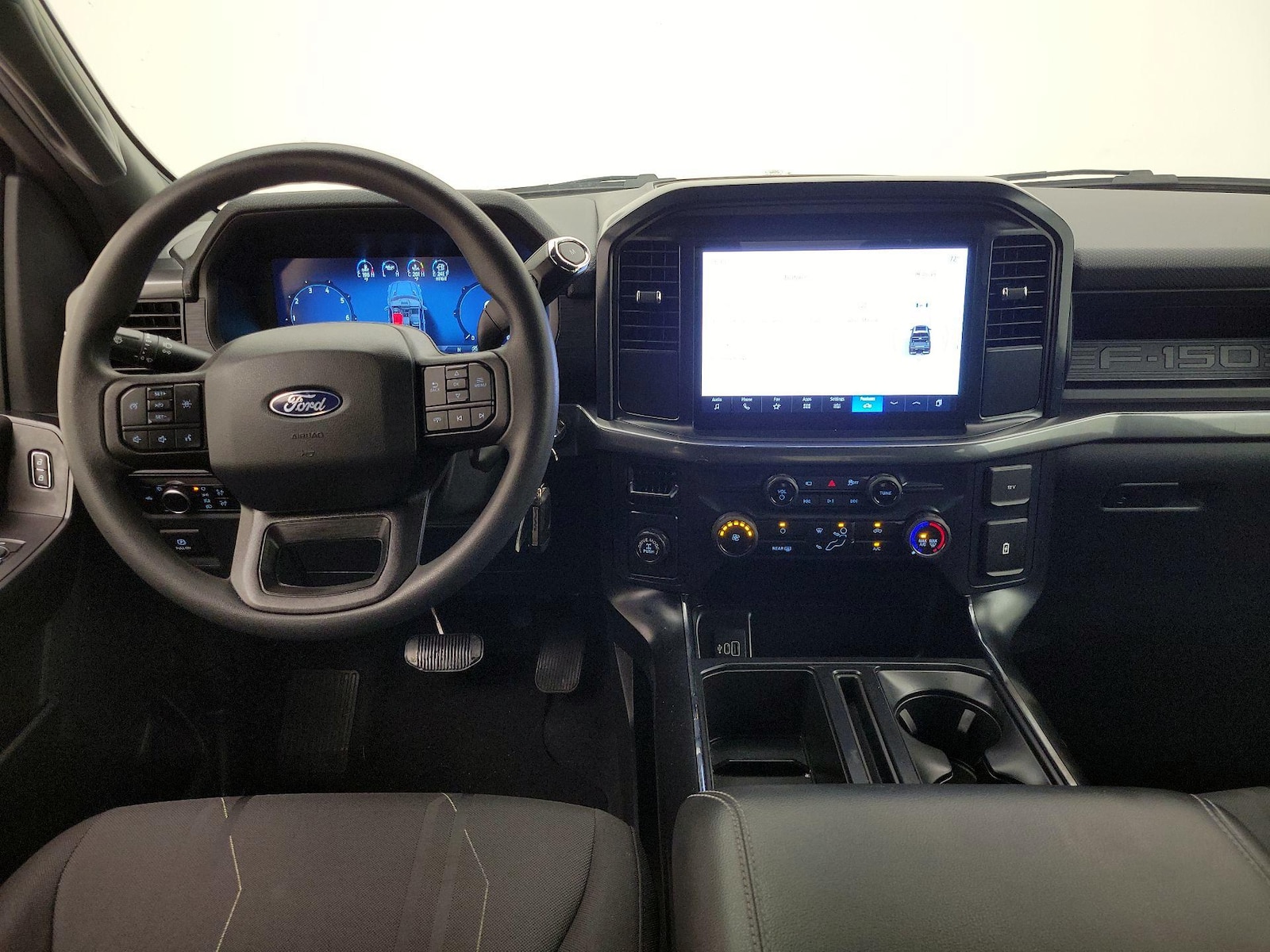 2025 Ford F-150 STX - Photo 10
