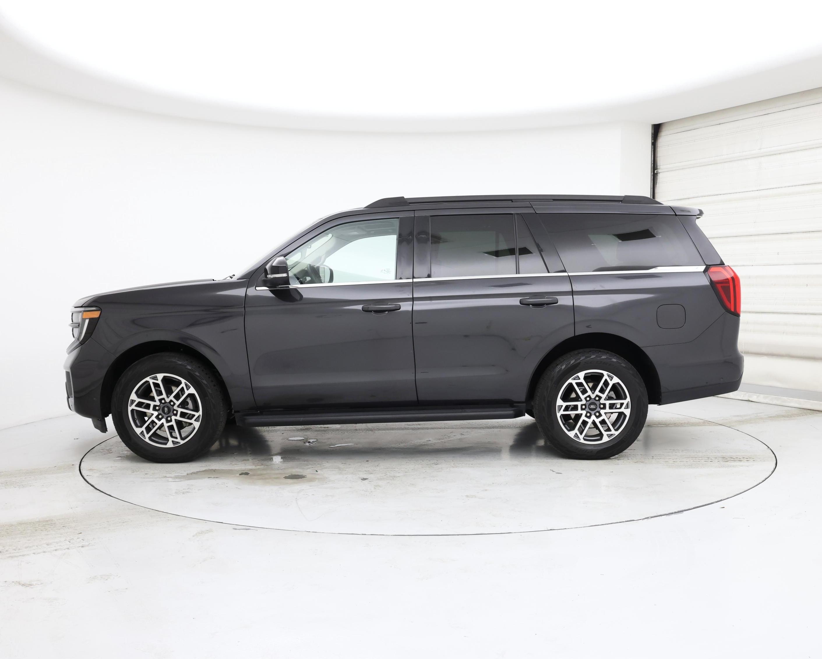 Thumbnail: 2025 Ford Expedition - 3