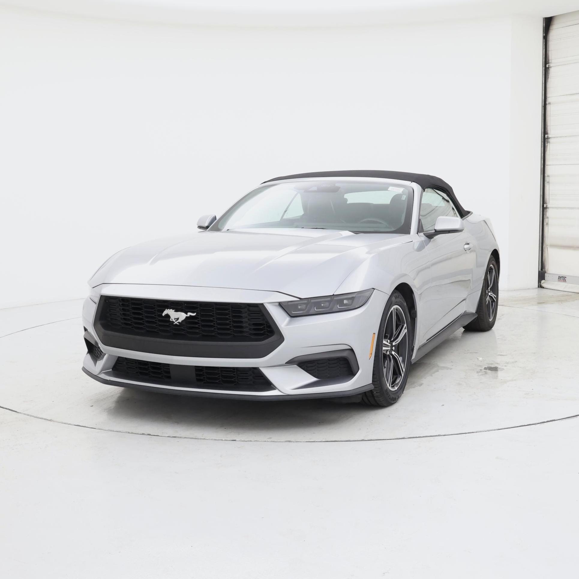 Thumbnail: 2025 Ford Mustang - 4