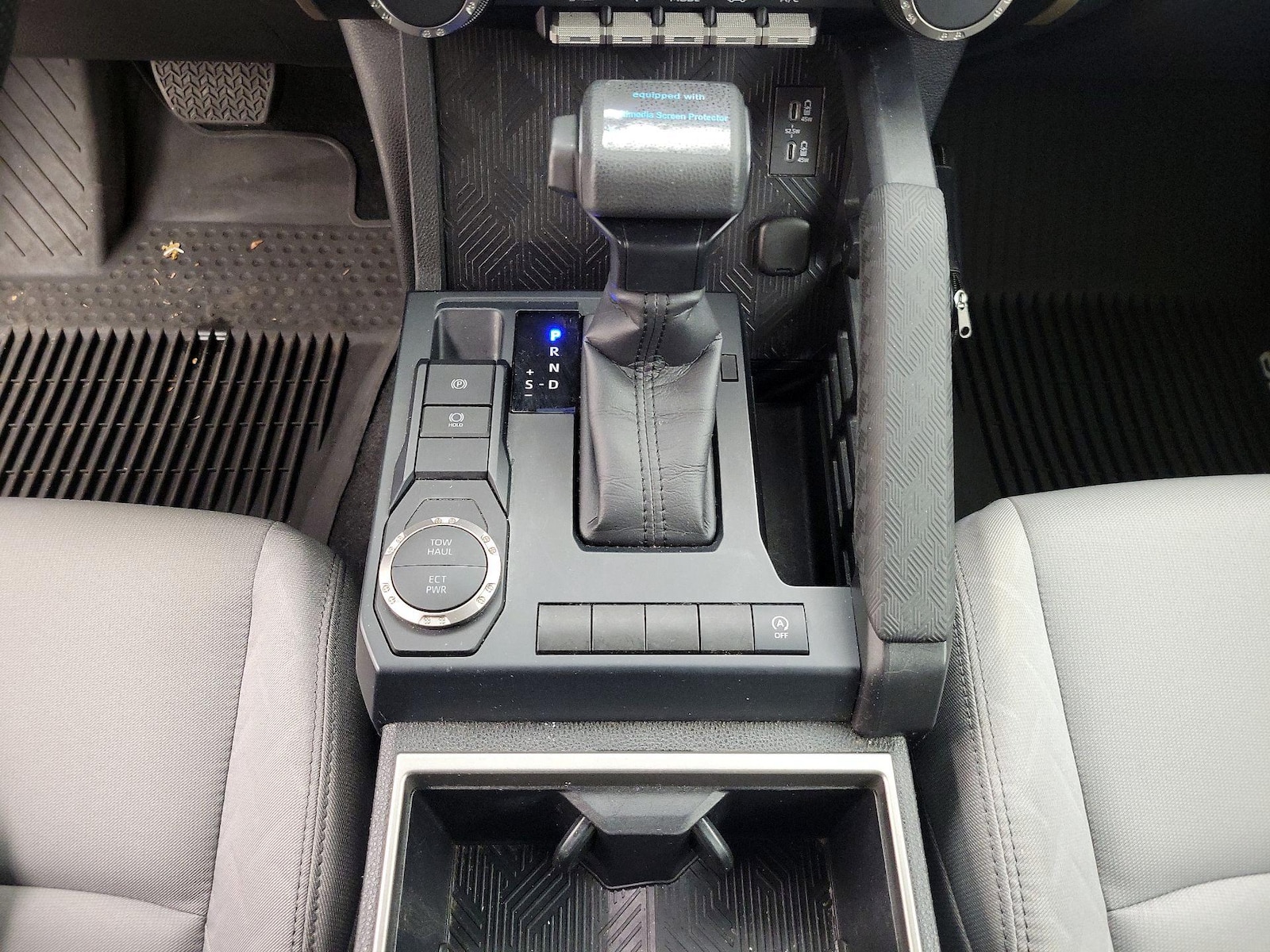 2025 Toyota Tacoma SR5 - Photo 18