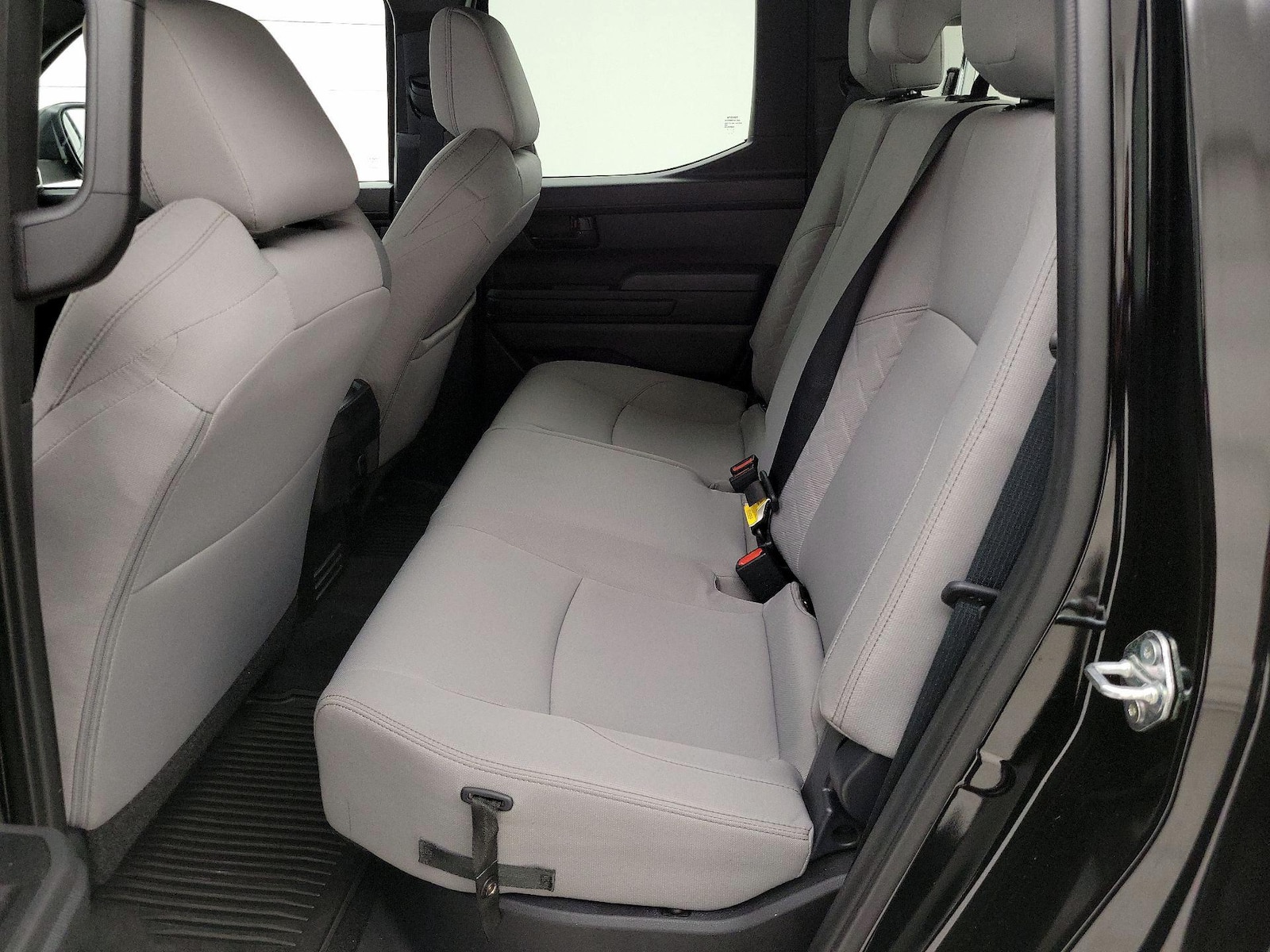 2025 Toyota Tacoma SR5 - Photo 20