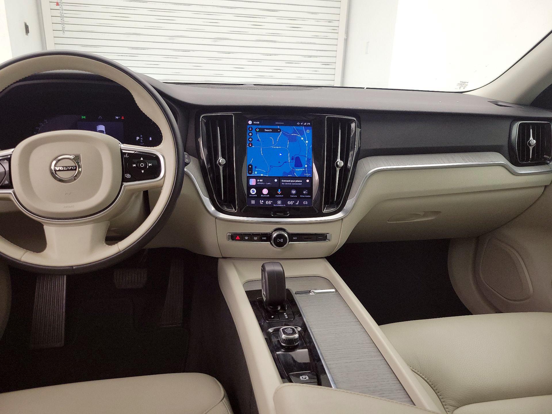 Thumbnail: 2025 Volvo S60 - 9