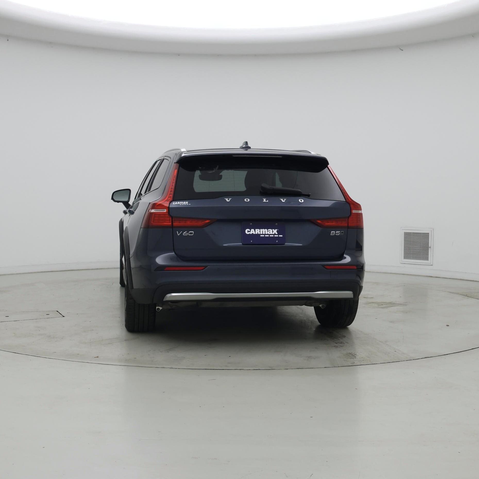 Thumbnail: 2025 Volvo S60 - 6