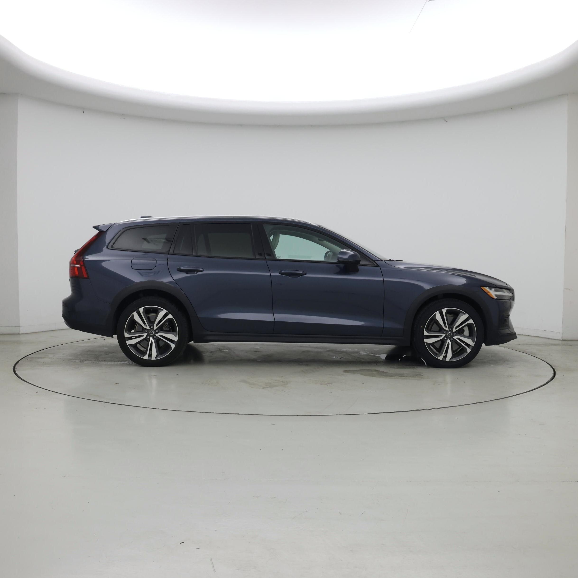 Thumbnail: 2025 Volvo S60 - 7