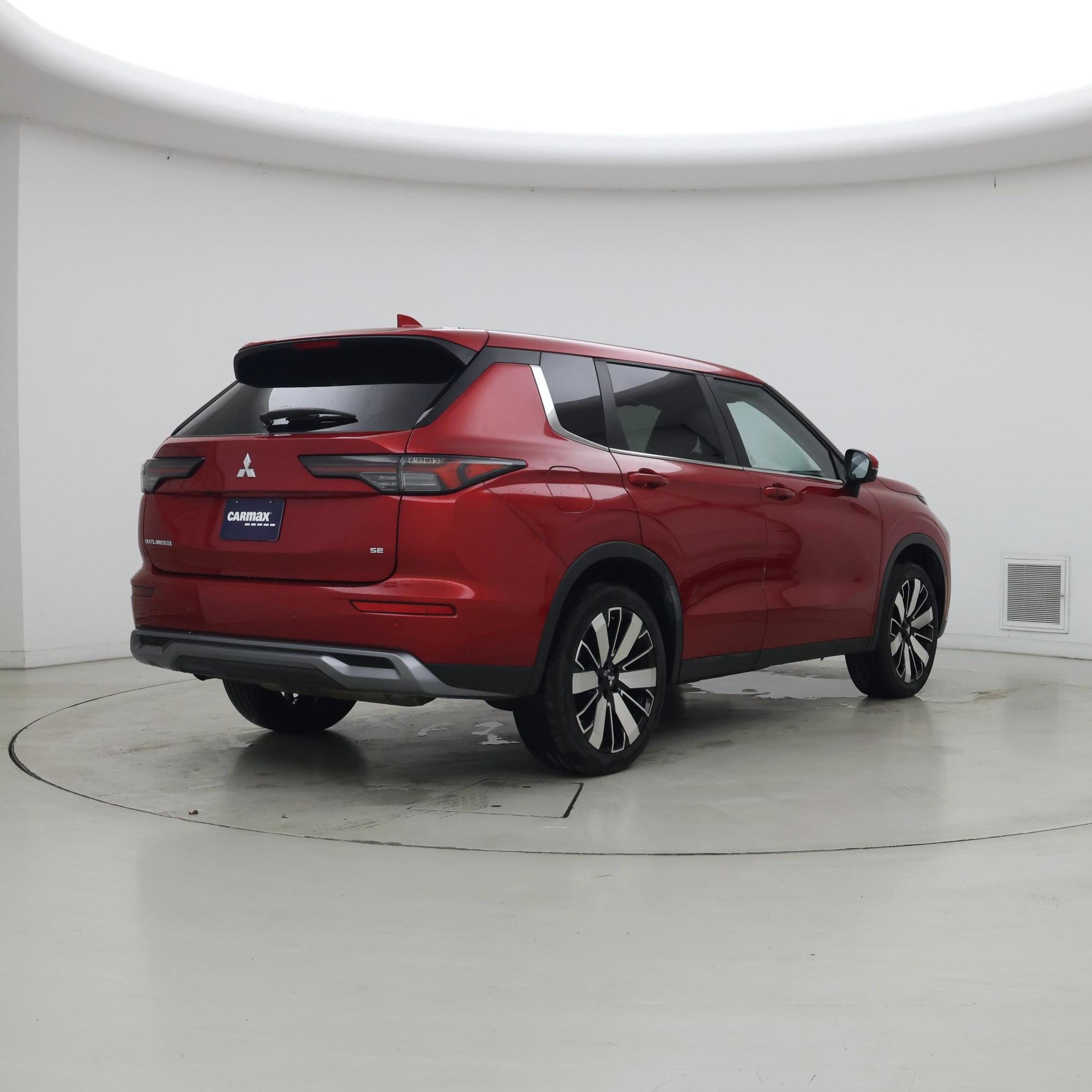Thumbnail: 2025 Mitsubishi Outlander - 8