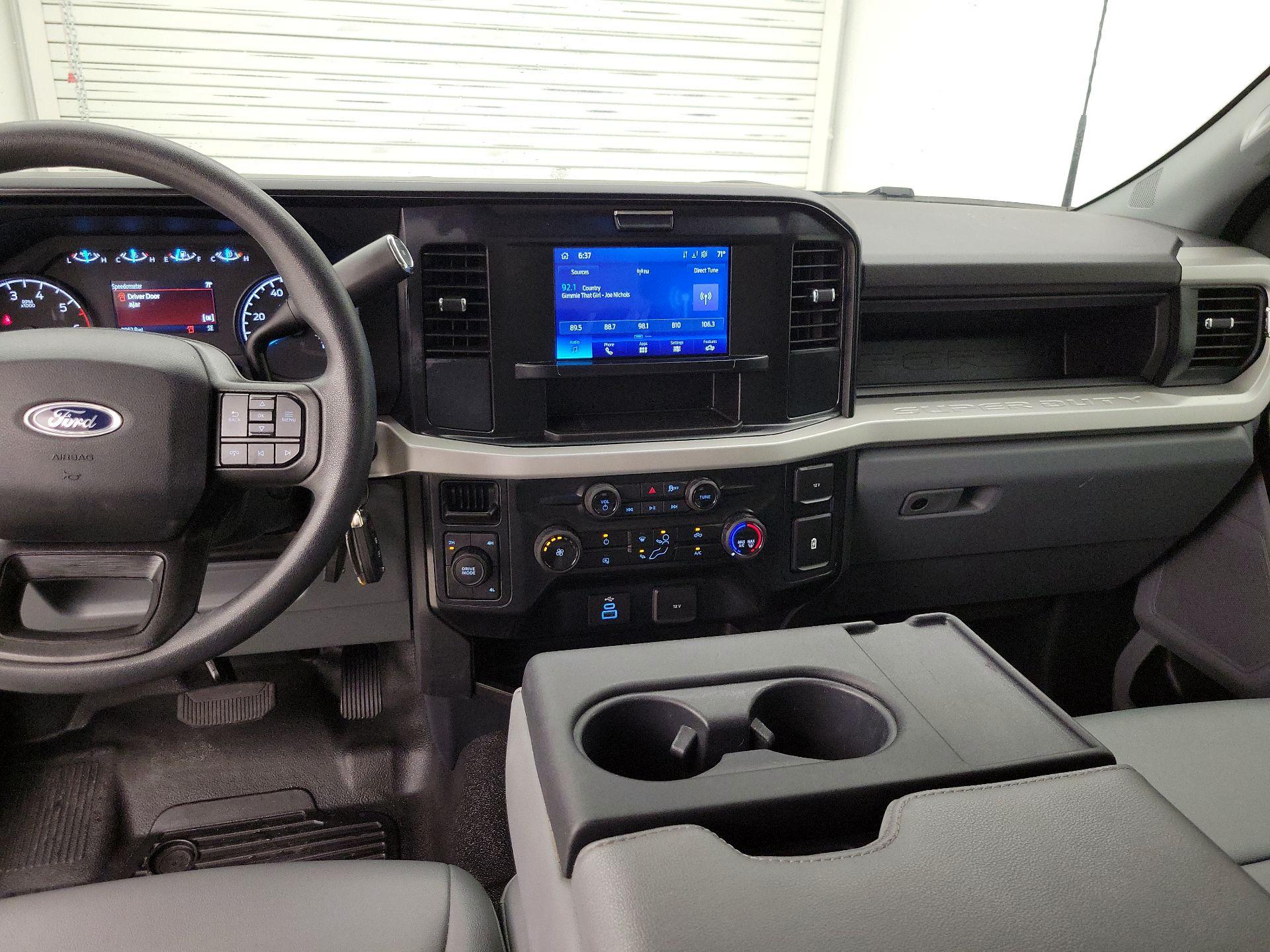 Thumbnail: 2025 Ford F-250 - 9