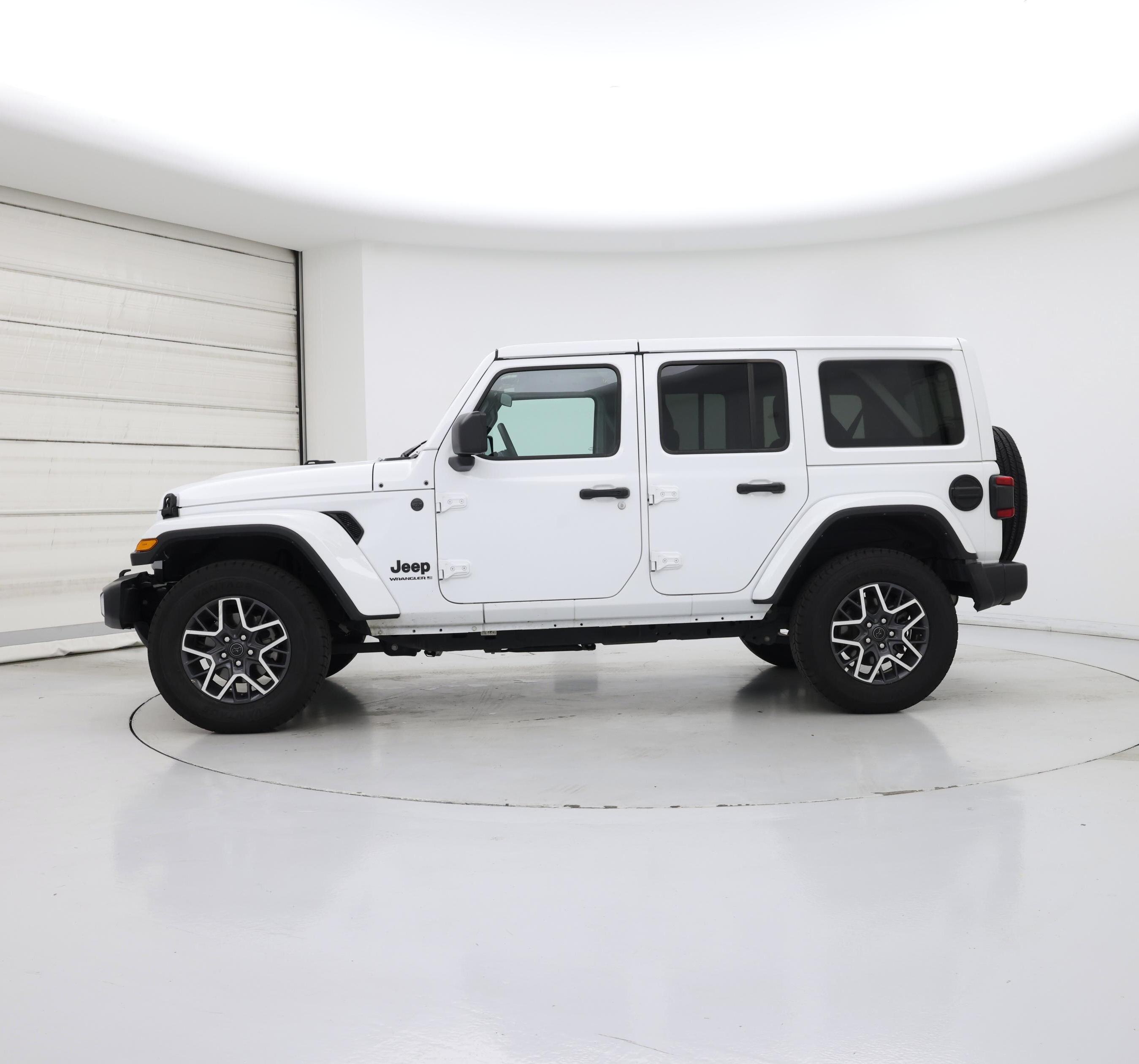 Thumbnail: 2025 Jeep Wrangler - 3