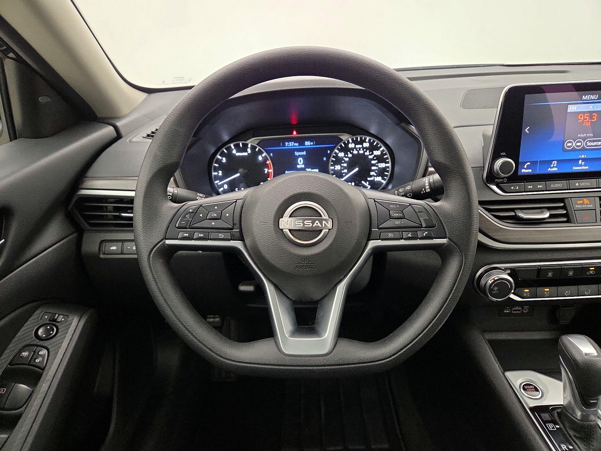 Thumbnail: 2025 Nissan Altima - 10