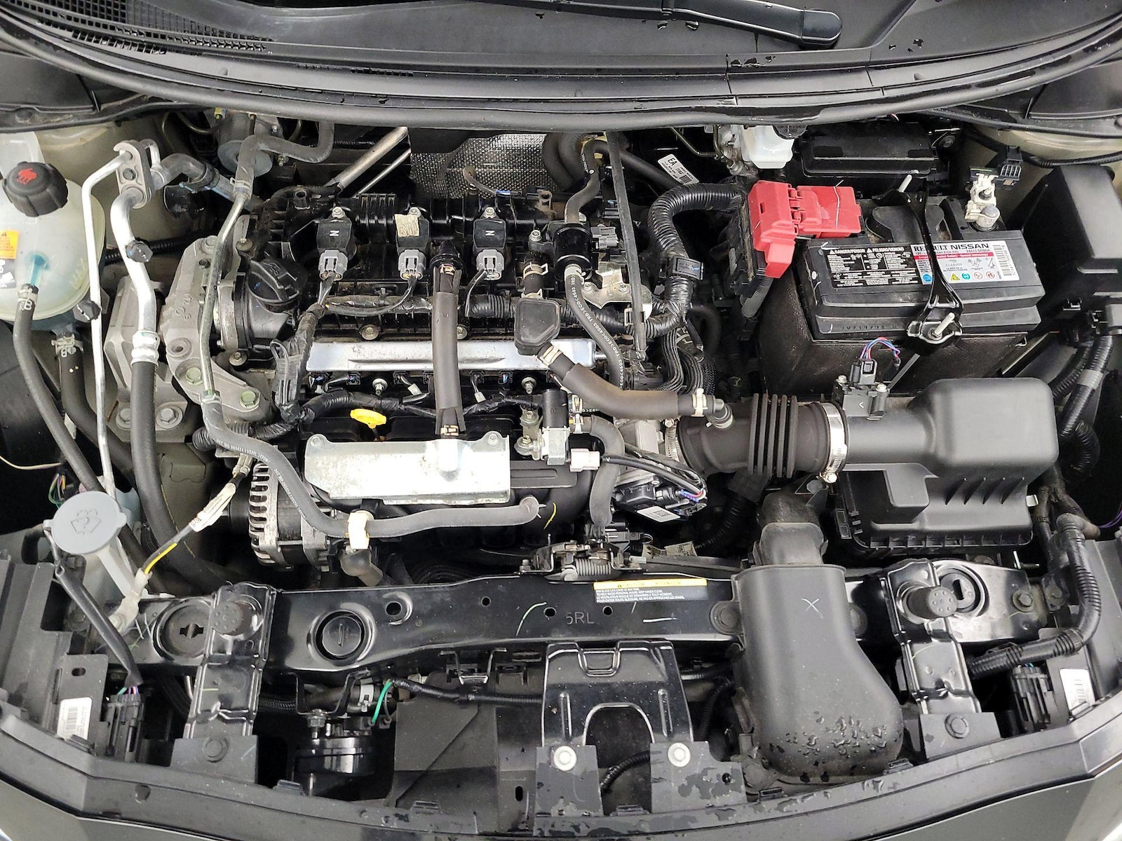 2025 Nissan Versa Sedan SV - Photo 21