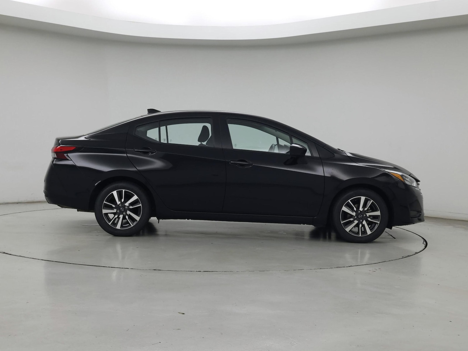 2025 Nissan Versa Sedan SV - Photo 8