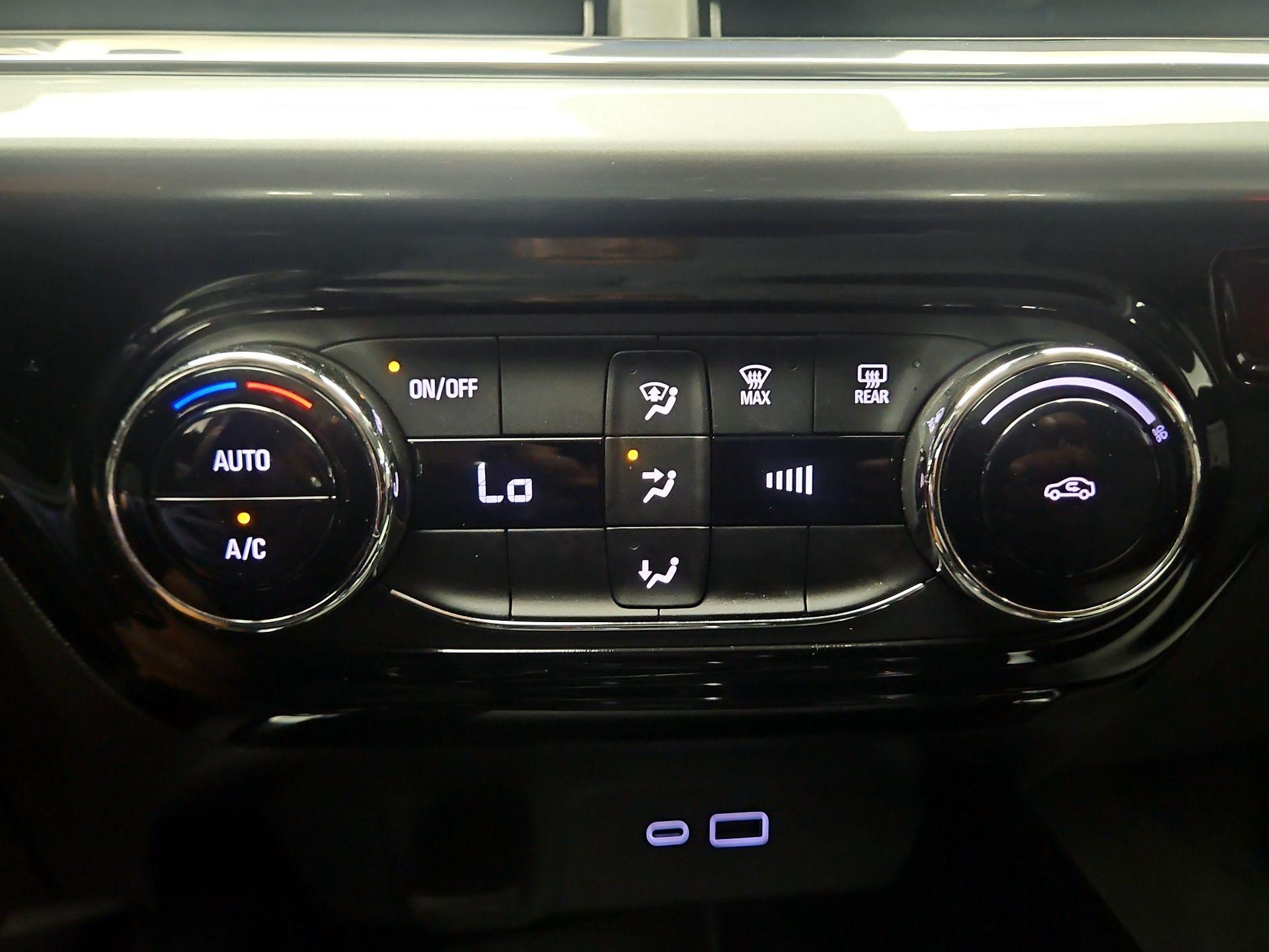 Thumbnail: 2025 Chevrolet Trax - 16