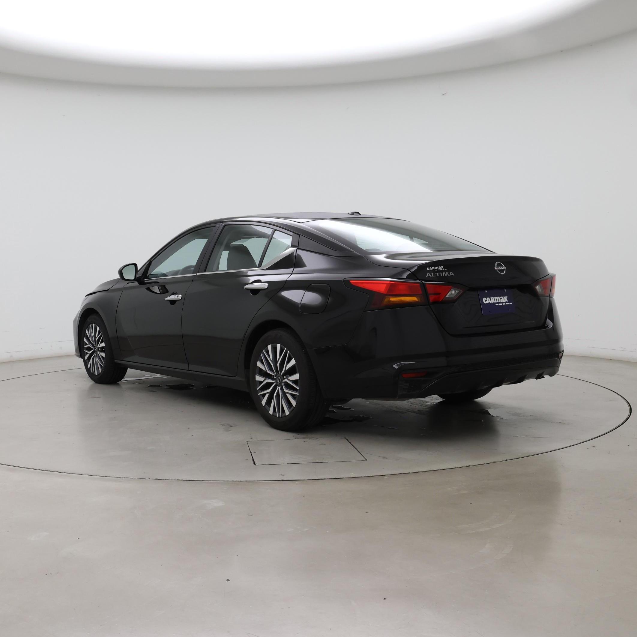 Thumbnail: 2025 Nissan Altima - 2