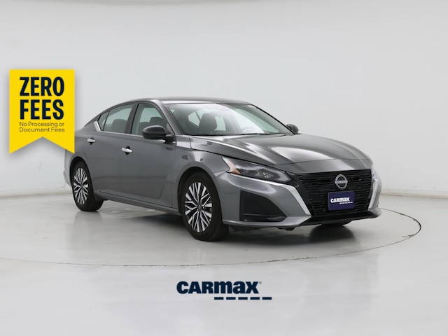 Gray 2025 Nissan Altima 2.5 SV FWD Sedan Front-Wheel Drive Automatic