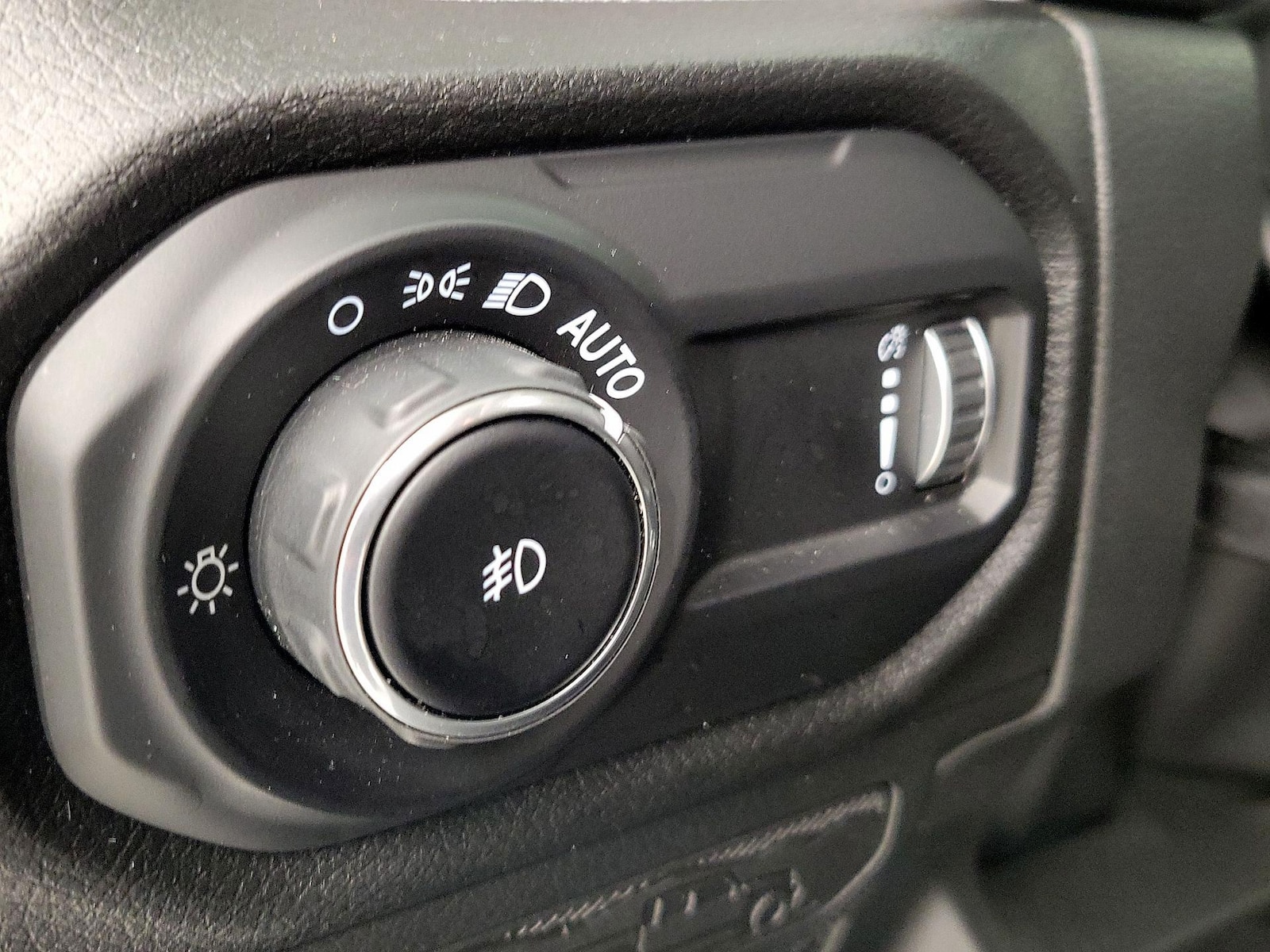 2025 Jeep Wrangler 4-Door Sport S - Photo 14