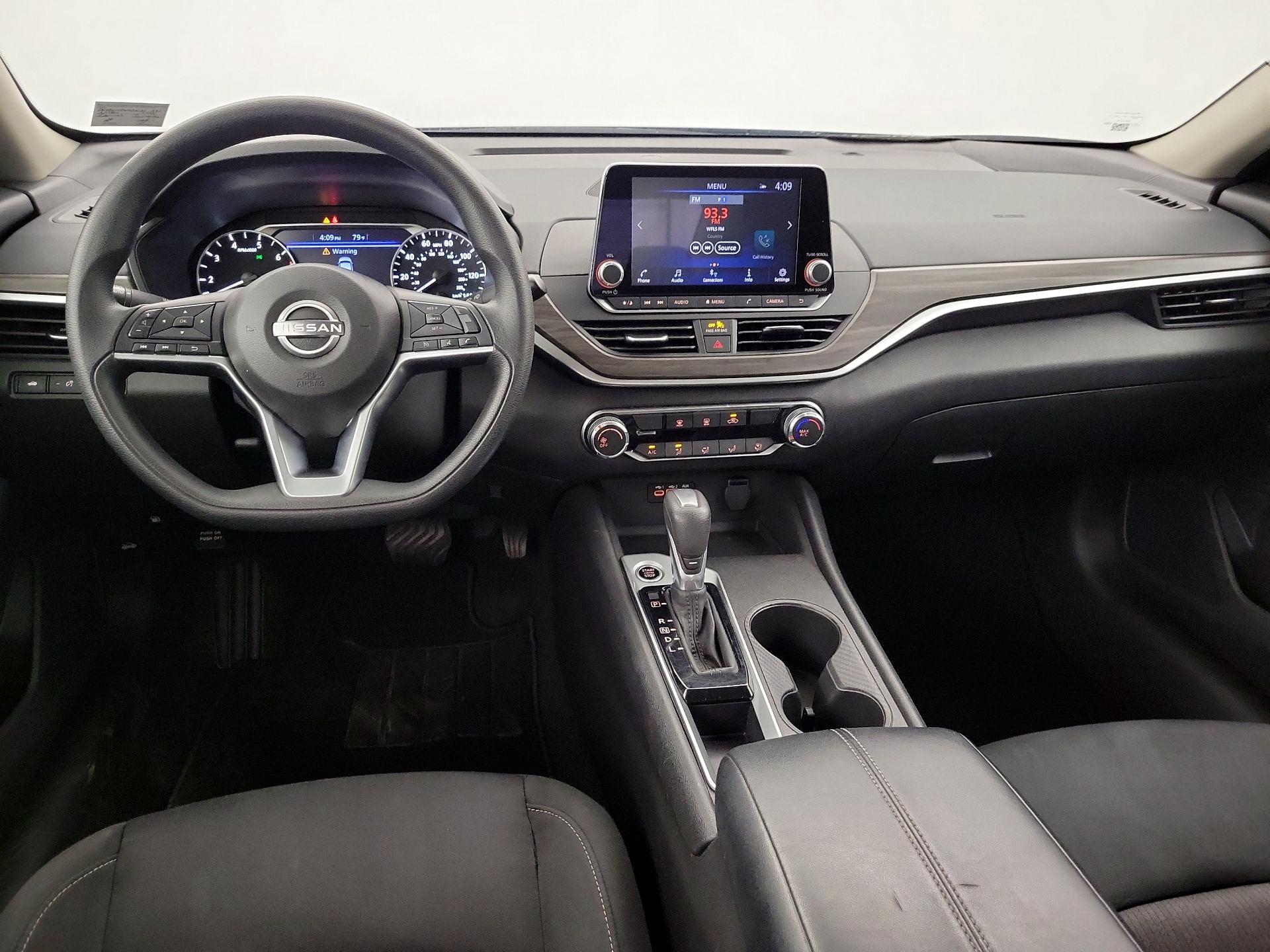 Thumbnail: 2025 Nissan Altima - 9