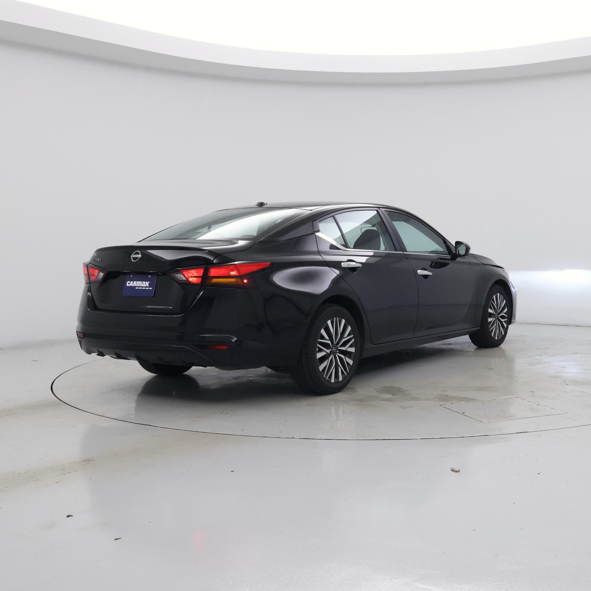 Thumbnail: 2025 Nissan Altima - 8