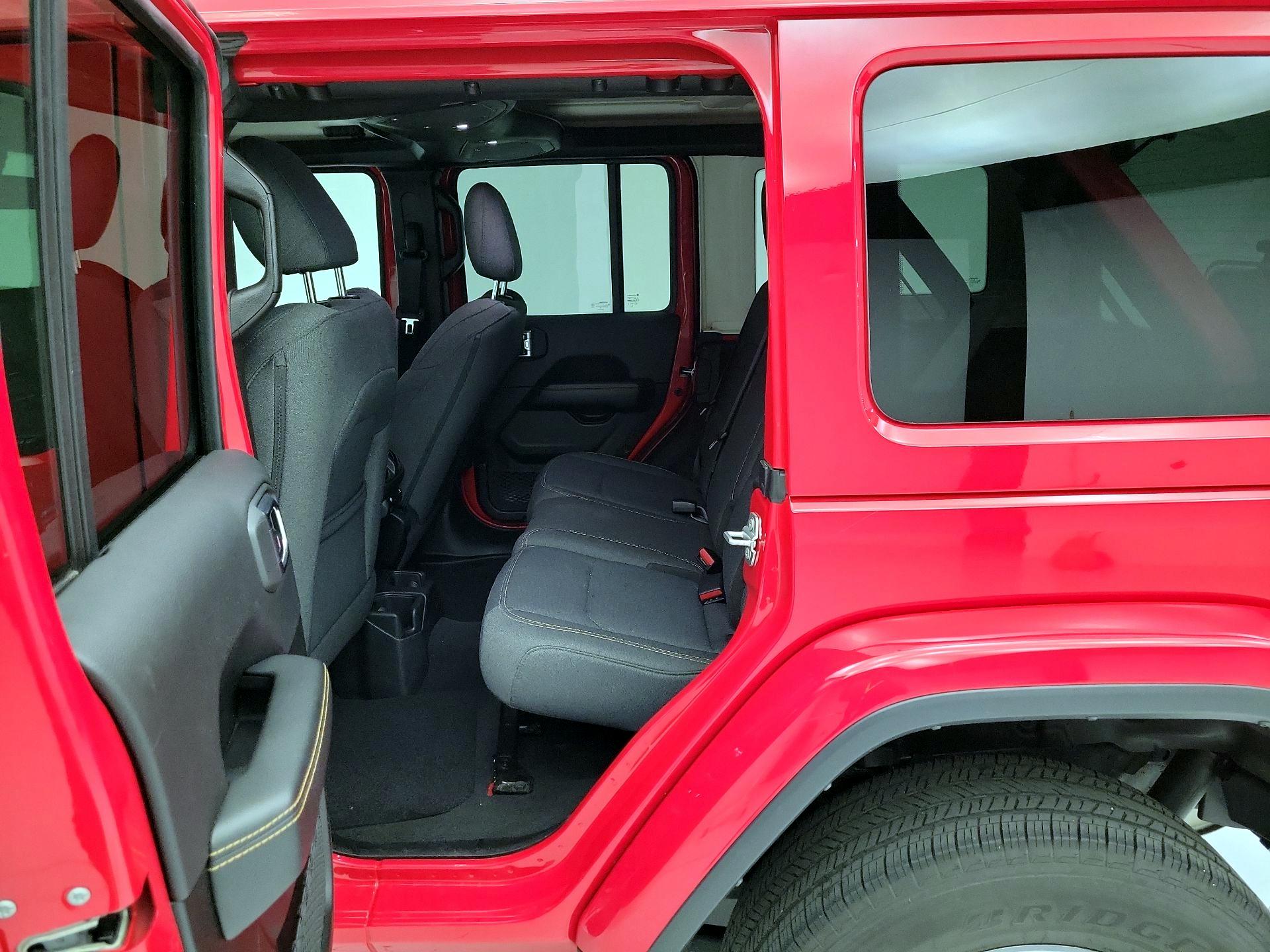 Thumbnail: 2025 Jeep Wrangler - 19